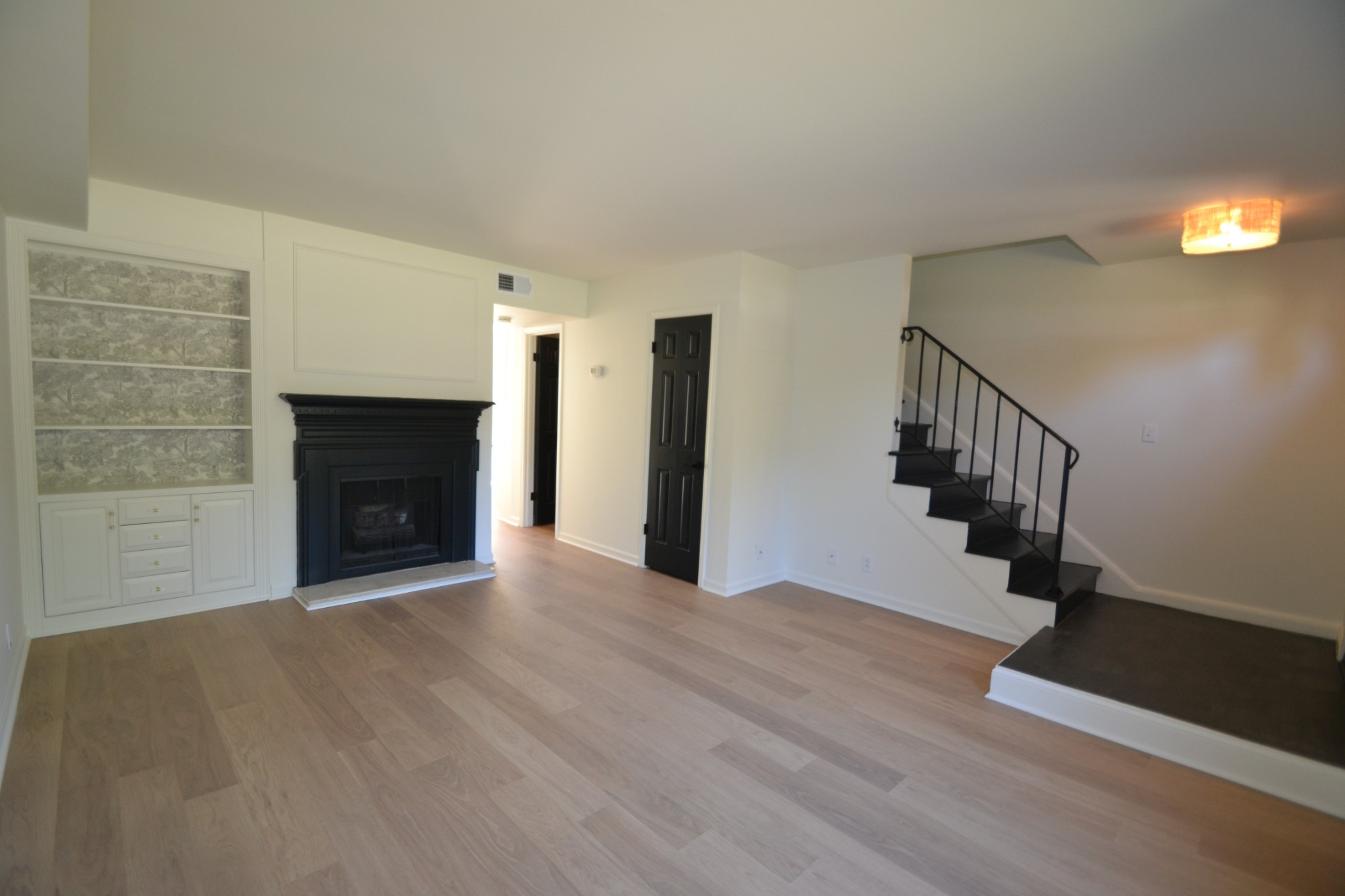 Image 4 of 9 For 5015 88th Place
