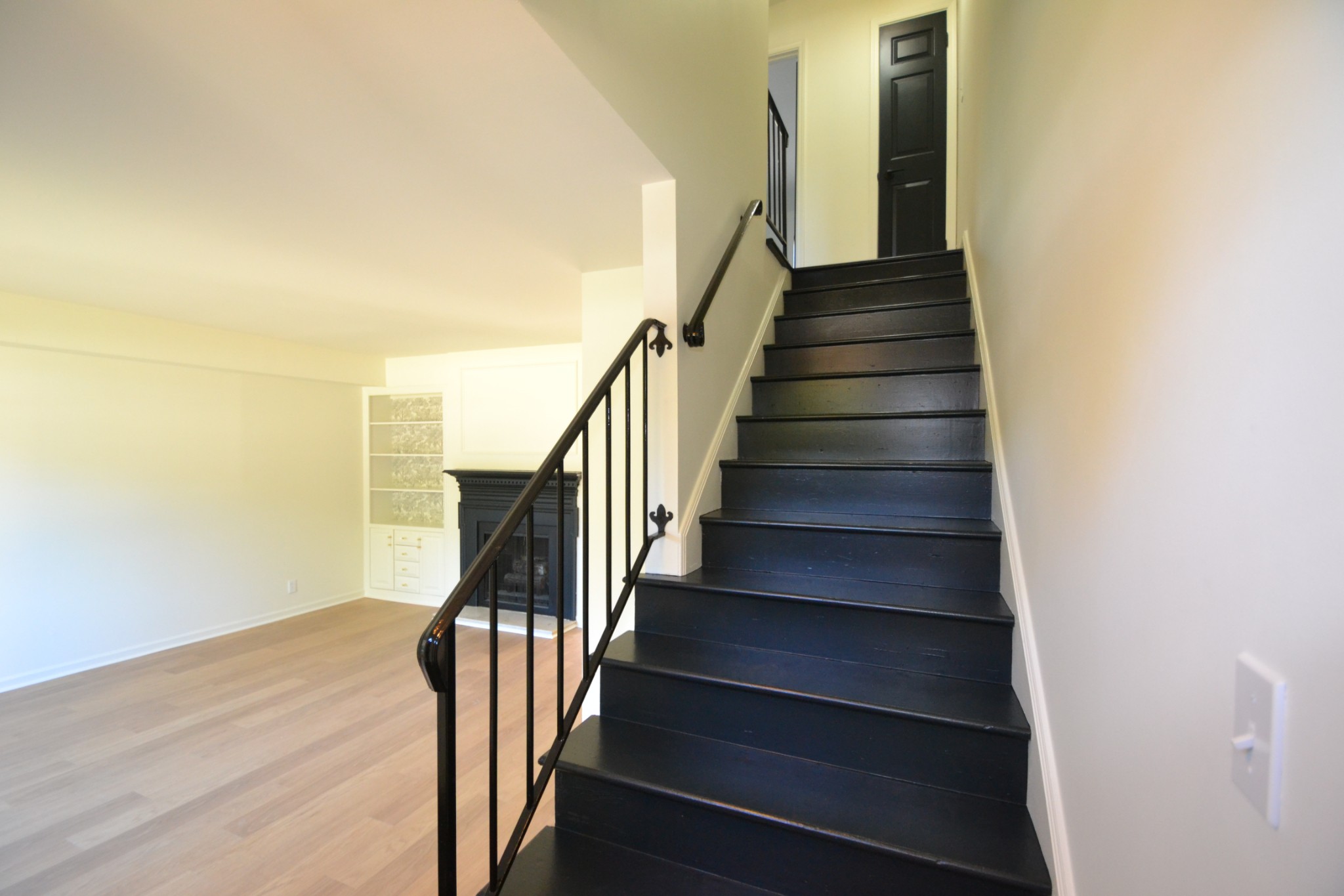 Image 6 of 9 For 5015 88th Place