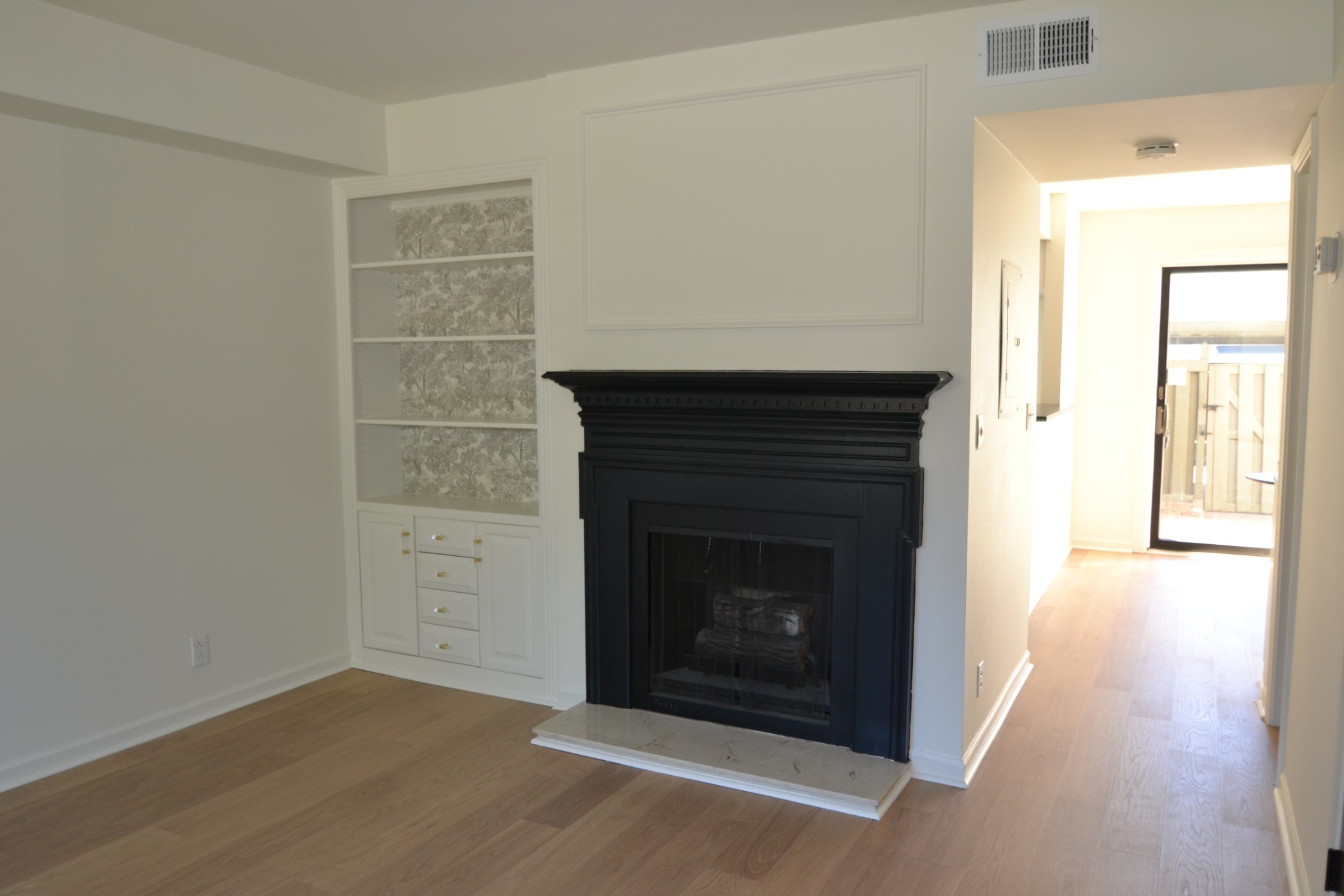 Image 7 of 9 For 5015 88th Place