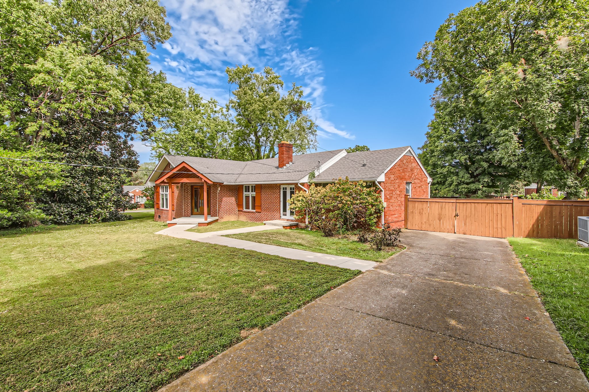 Image 2 of 55 For 22189 Neptune Boulevard