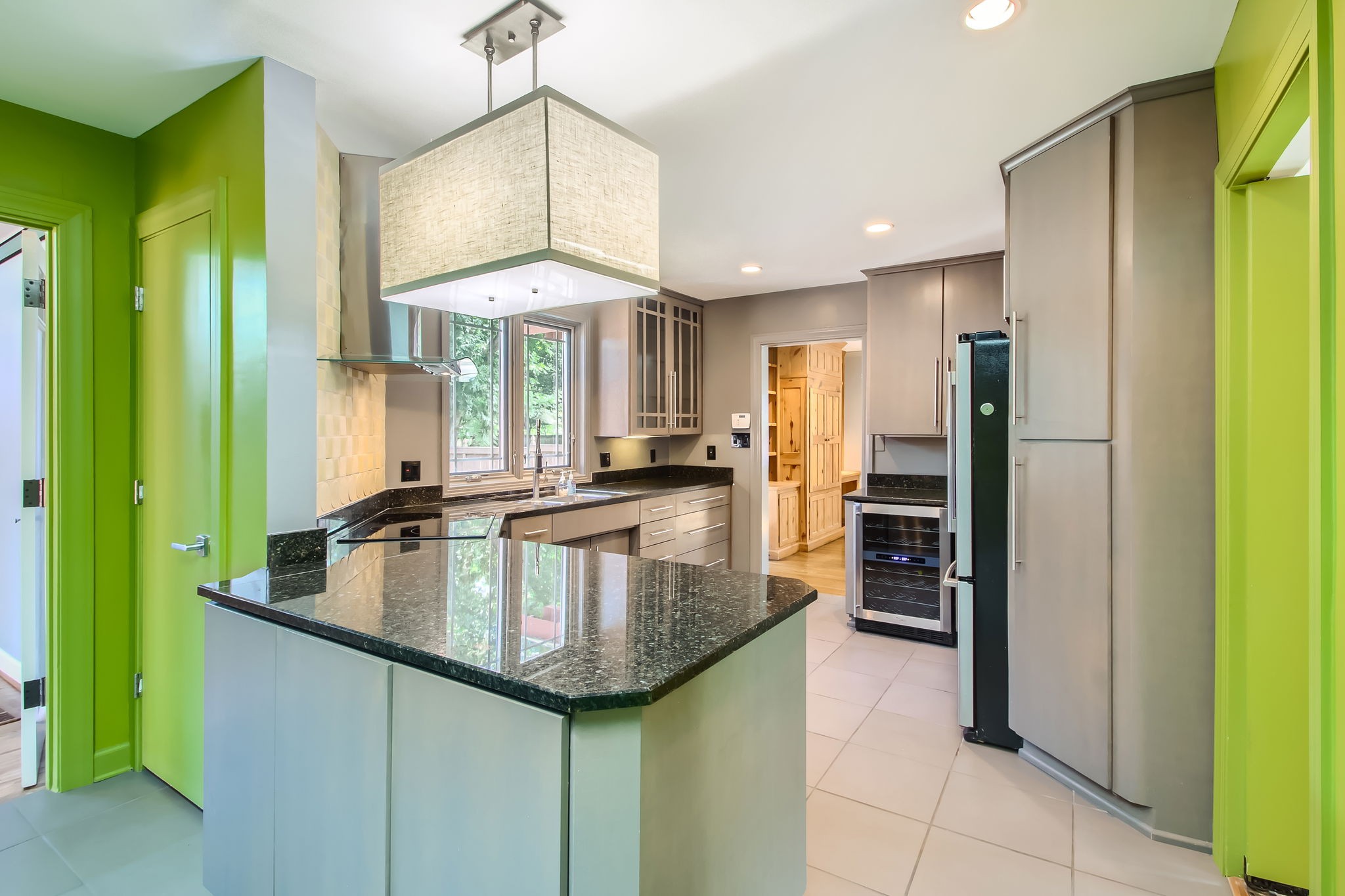 Image 9 of 55 For 22189 Neptune Boulevard