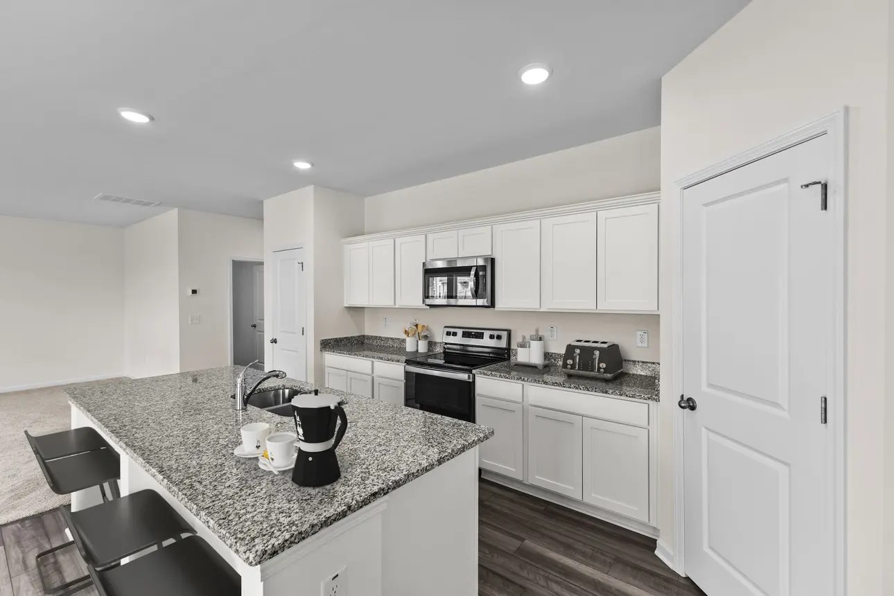 Image 2 of 80 For 10528 27th Avenue