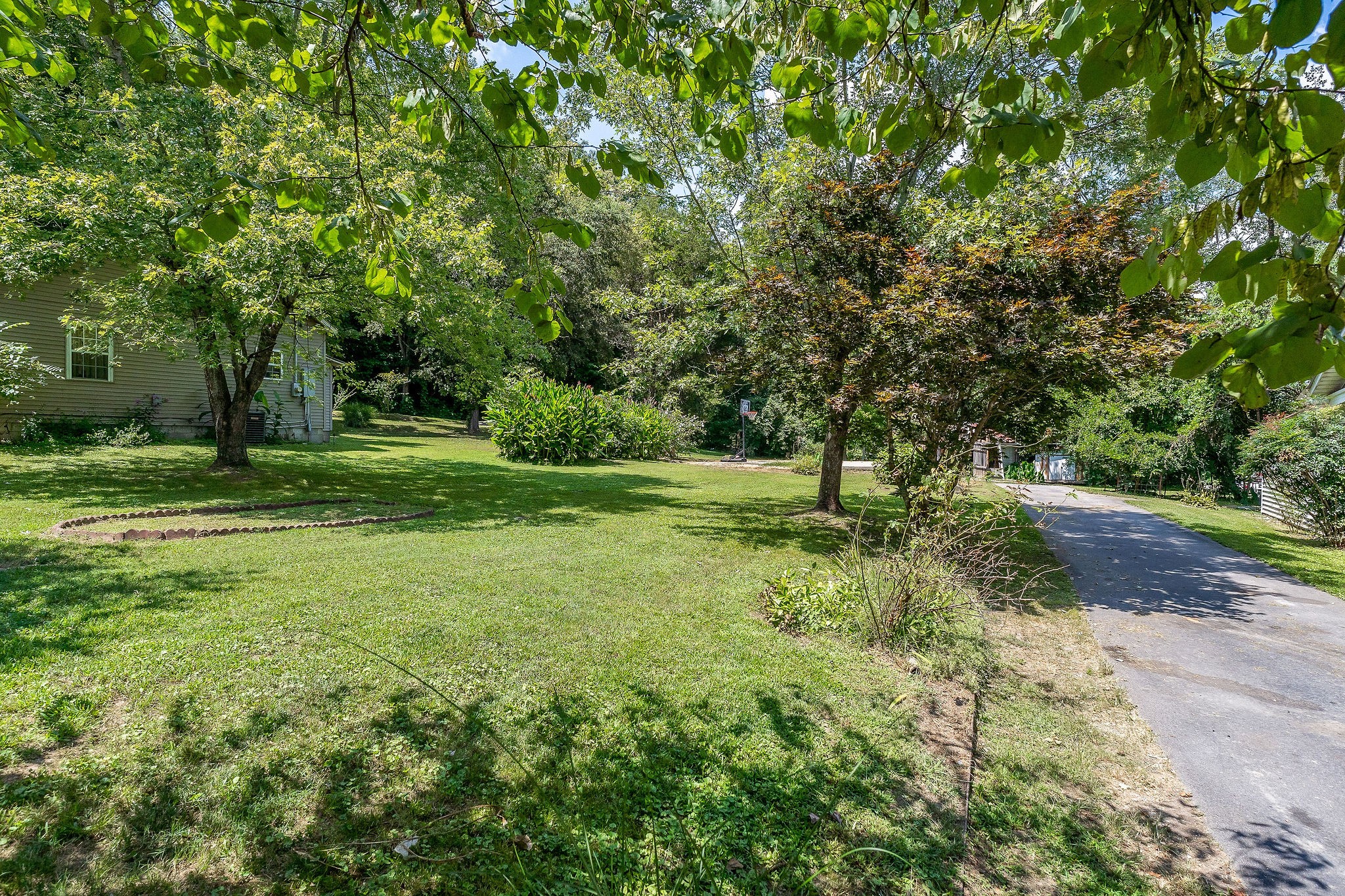 Image 14 of 74 For 16193 14th Avenue Road