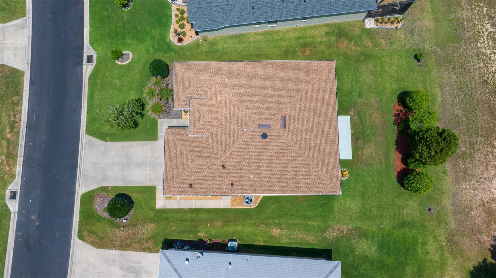 Image 52 of 74 For 16193 14th Avenue Road