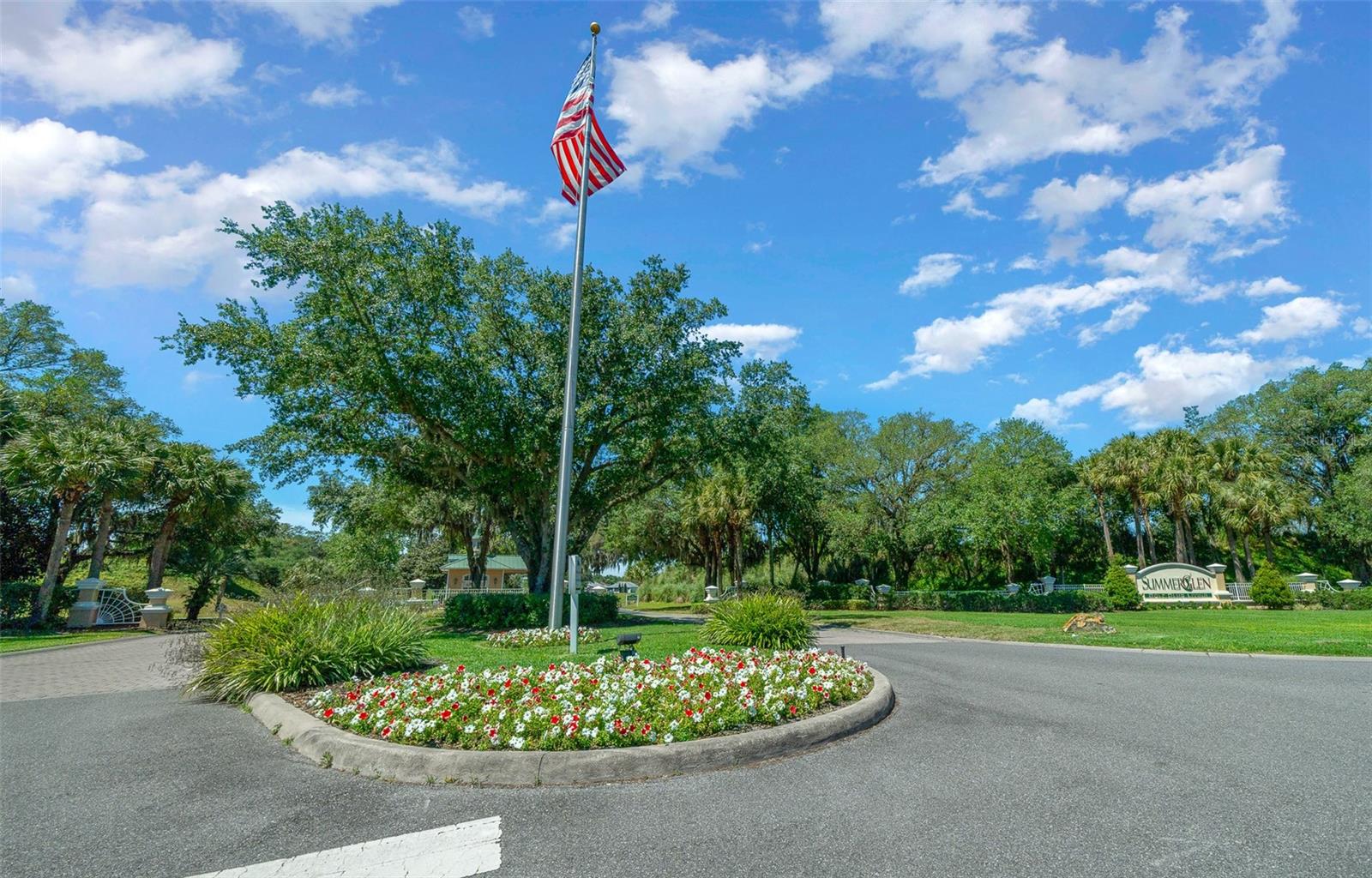 Image 63 of 74 For 16193 14th Avenue Road