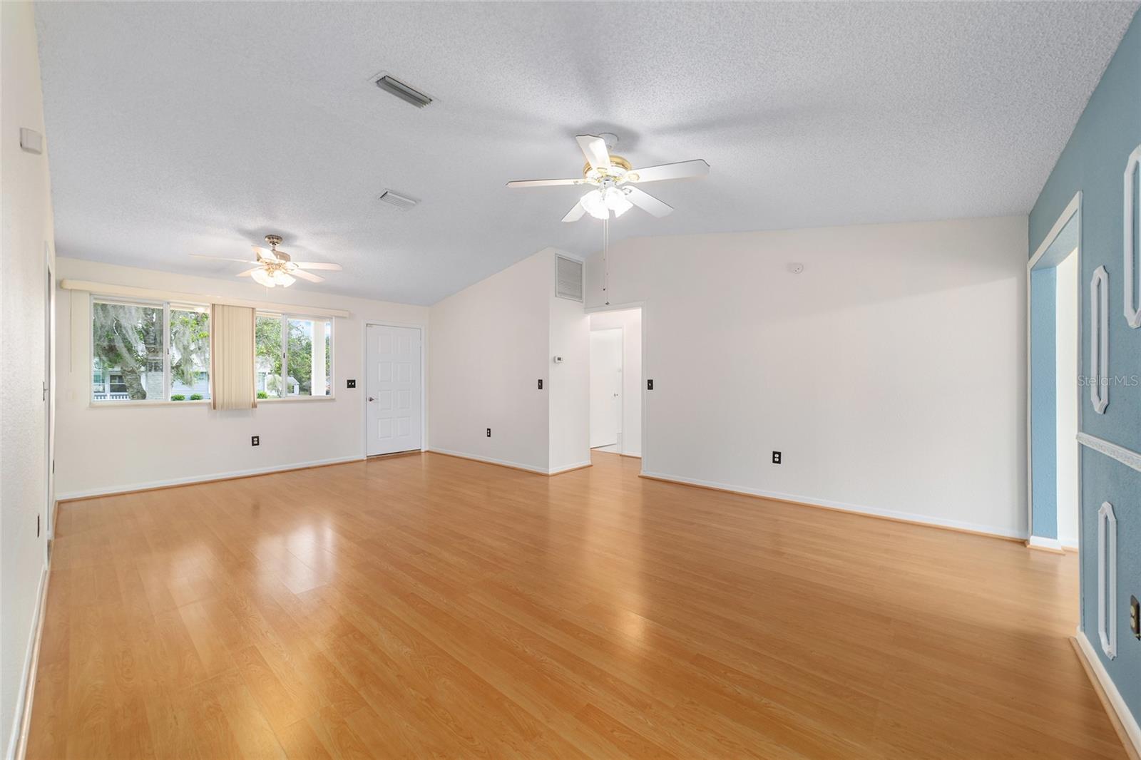 Image 3 of 16 For 8463 108th Lane