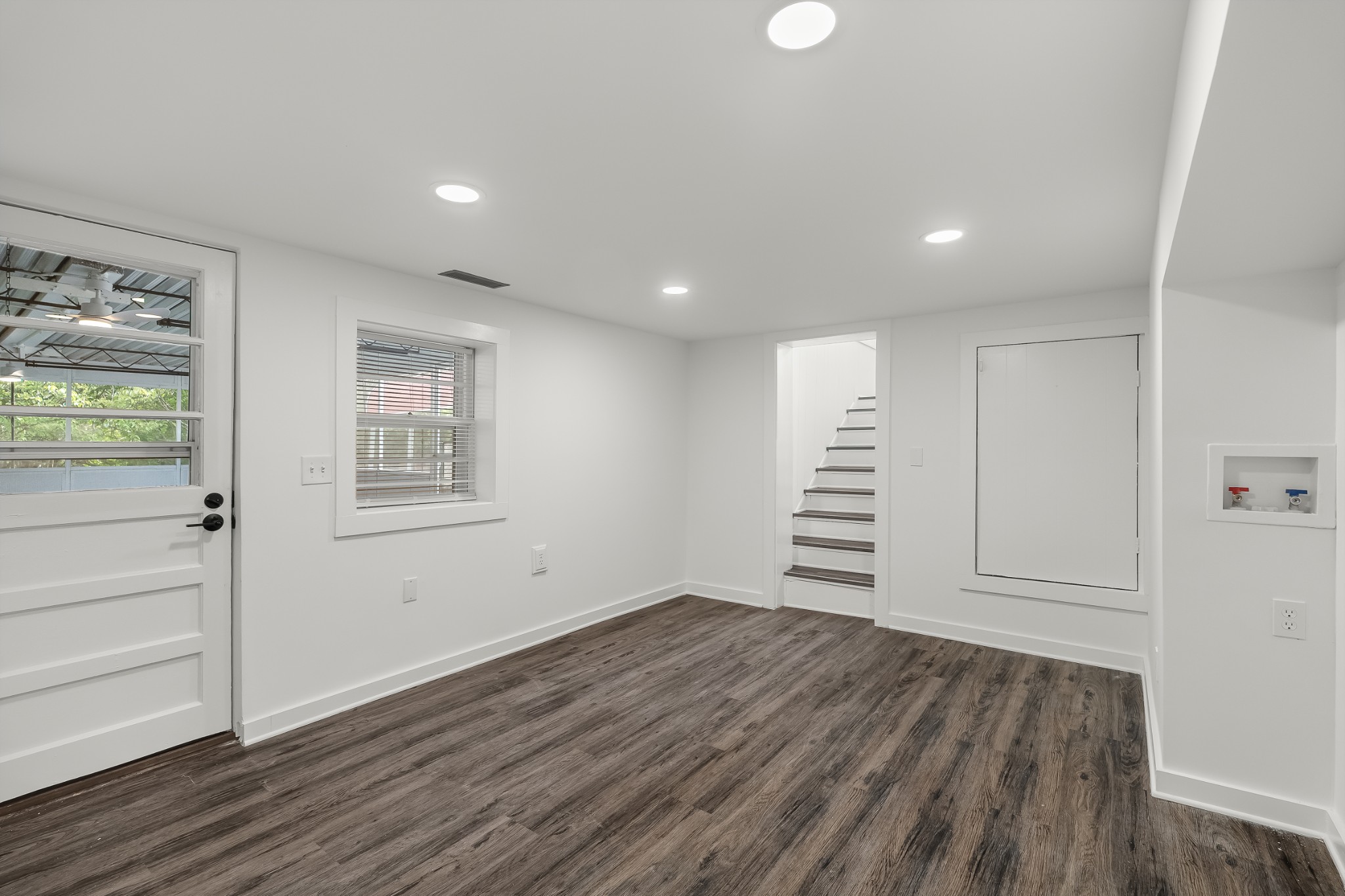Listing photo id 21 for 2600 Highway 44 W 2