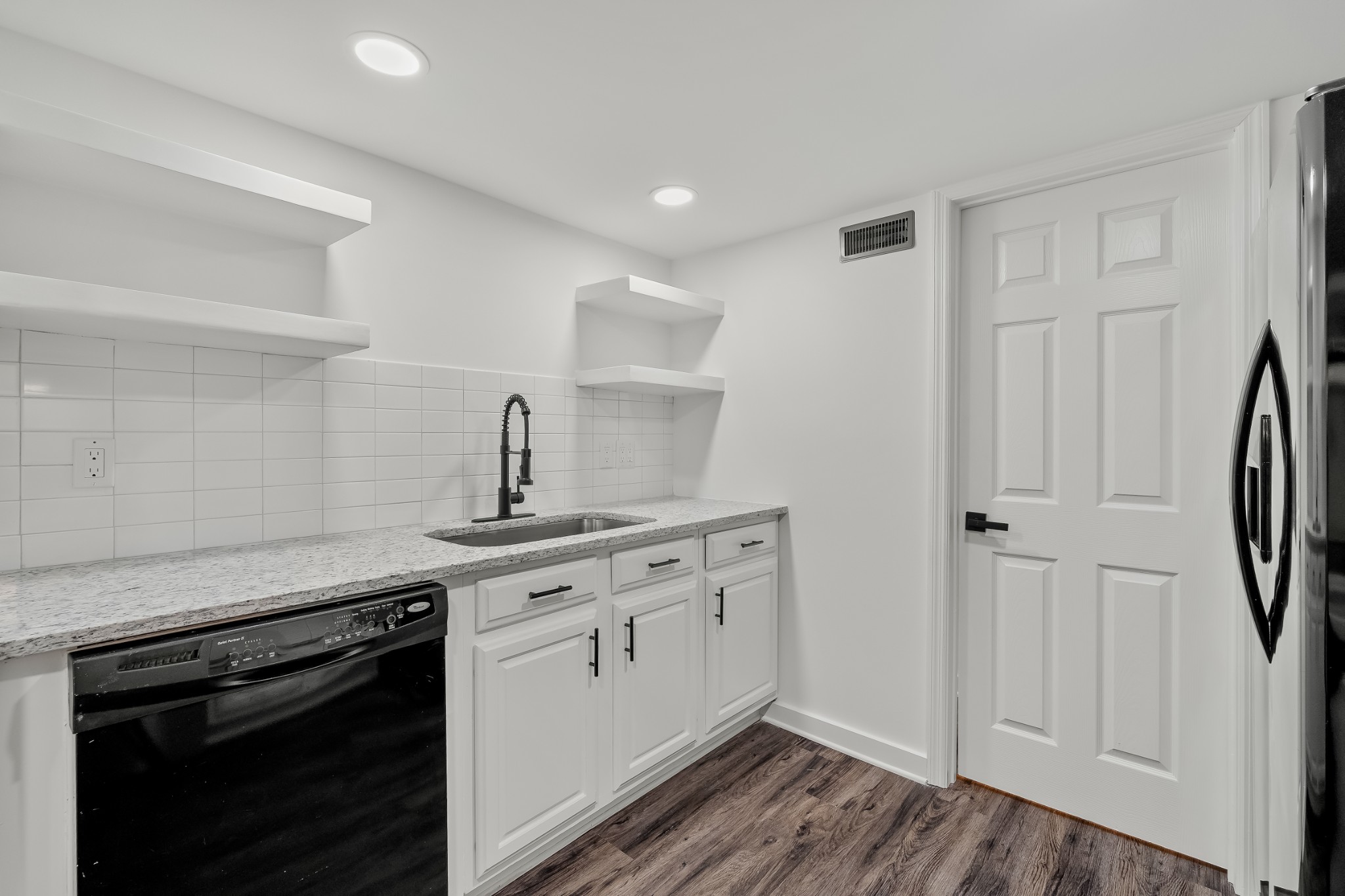 Listing photo id 27 for 2600 Highway 44 W 2