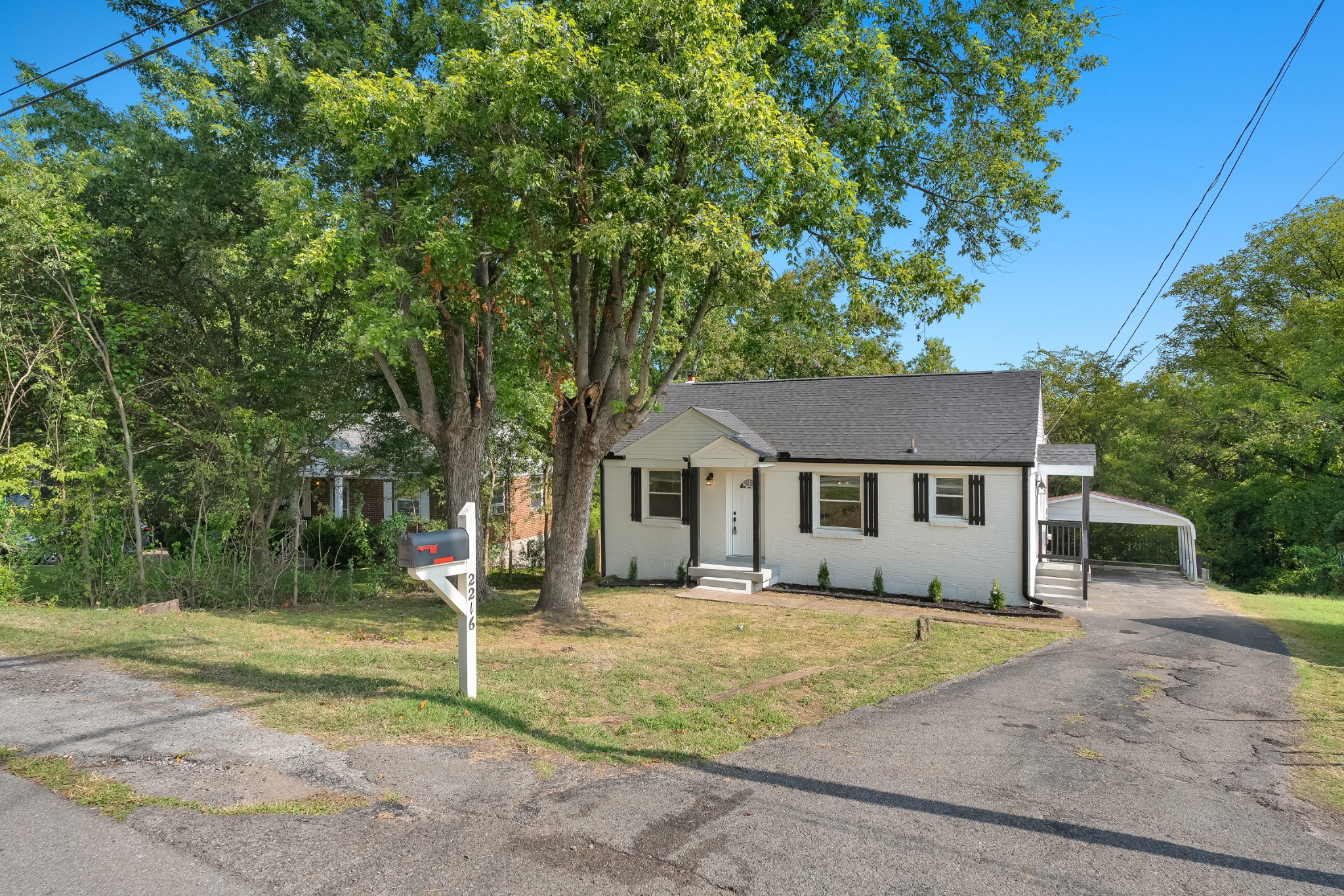 Listing photo id 1 for 2600 Highway 44 W 2