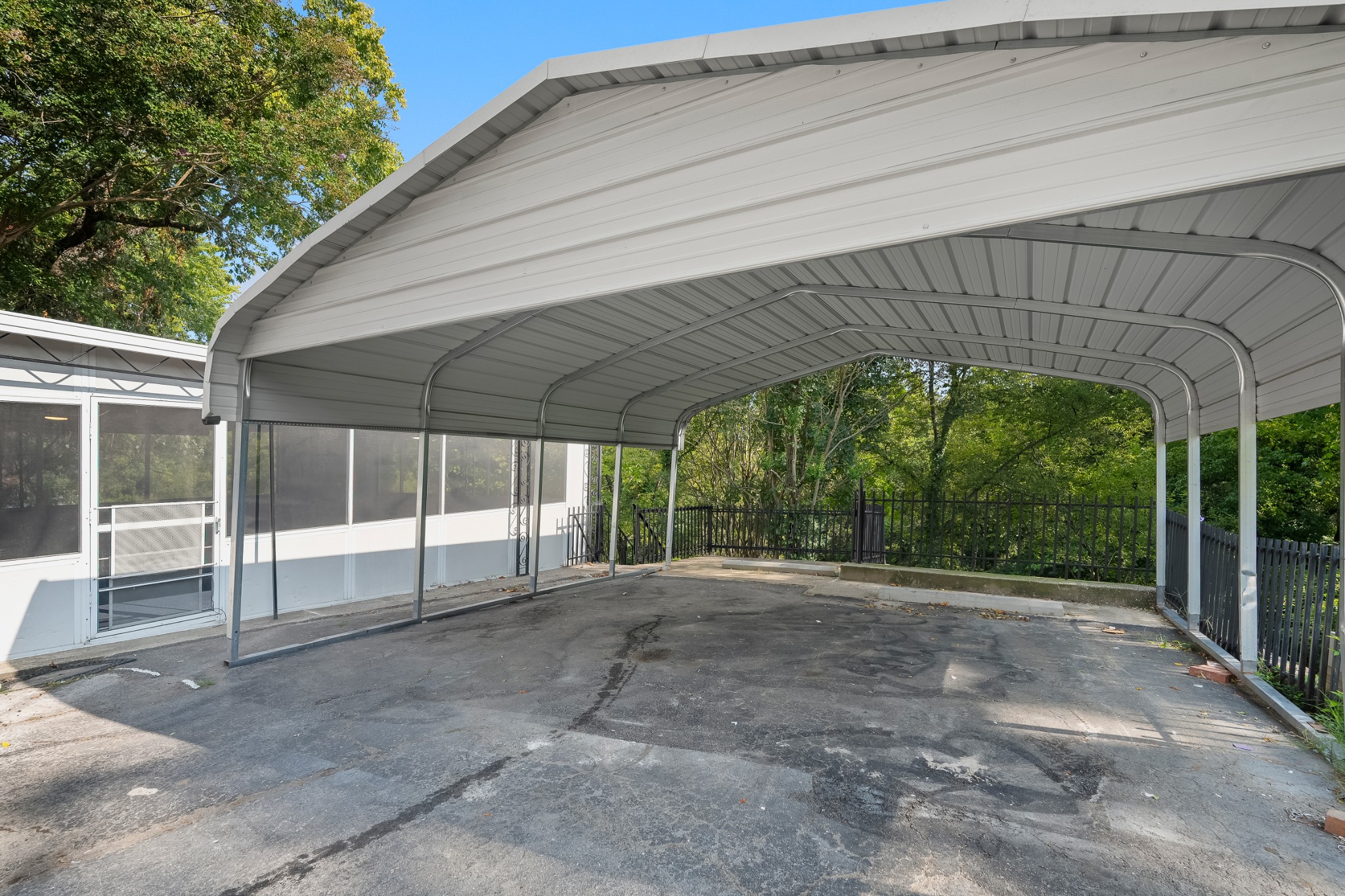 Listing photo id 30 for 2600 Highway 44 W 2