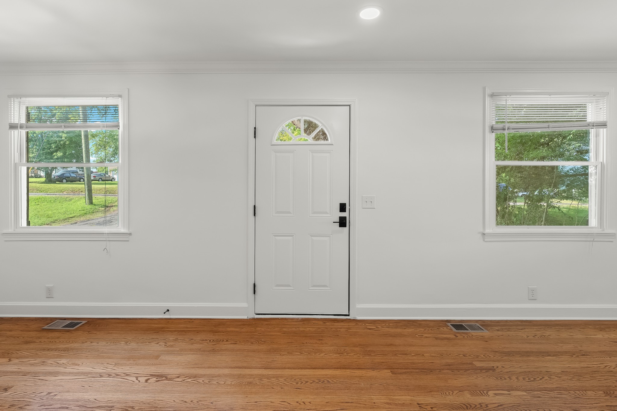 Listing photo id 3 for 2600 Highway 44 W 2