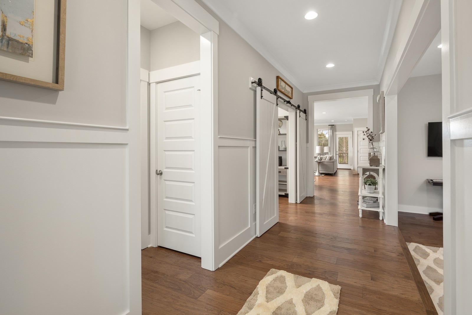 Image 2 of 6 For 557 Anderson Lane