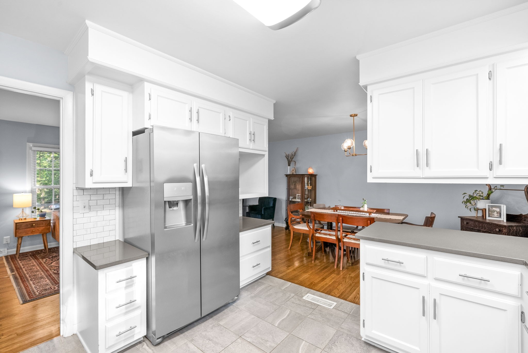 Listing photo id 14 for 3728 Eastpark Way