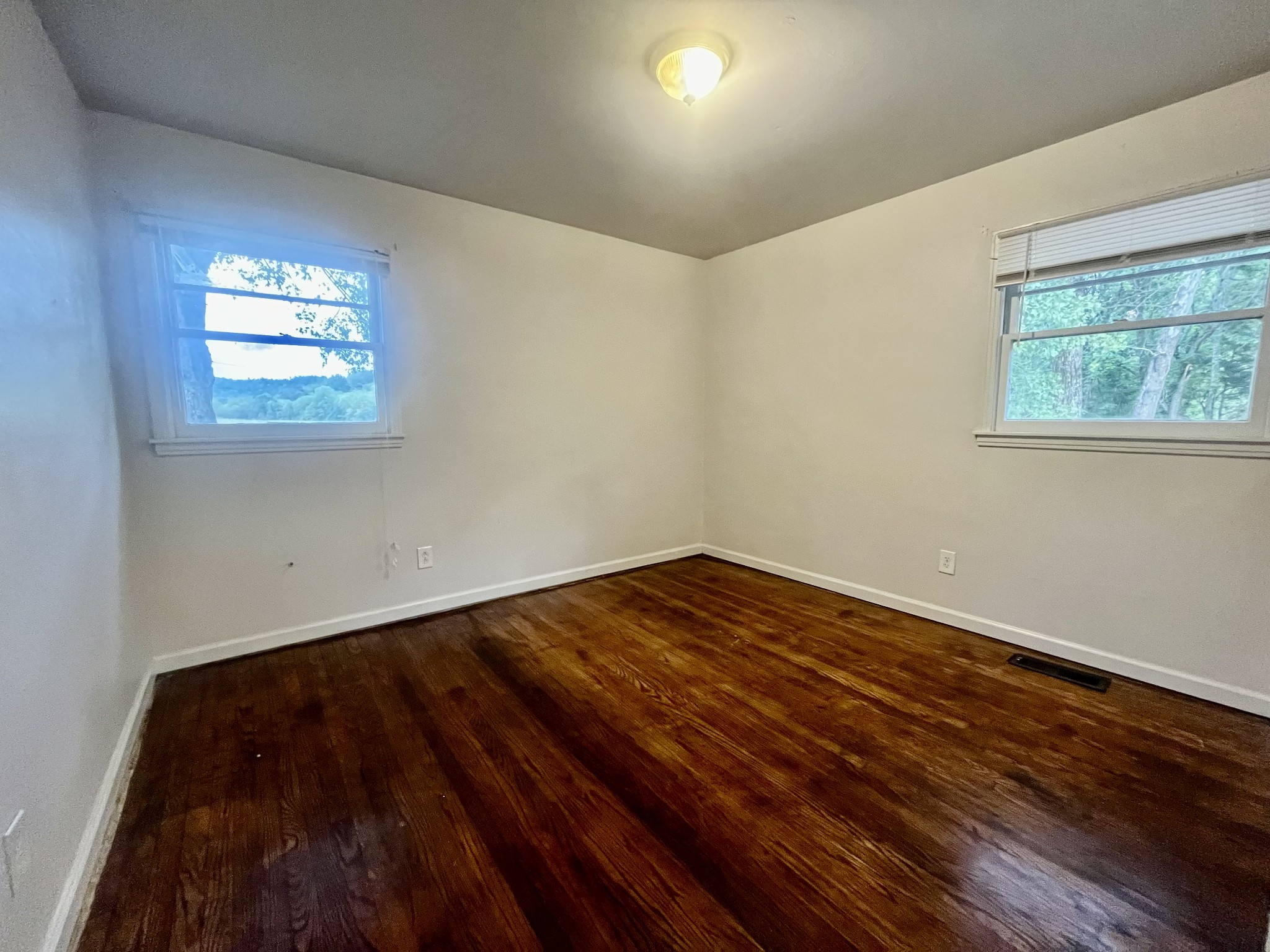 Image 11 of 65 For 6780 57th Avenue