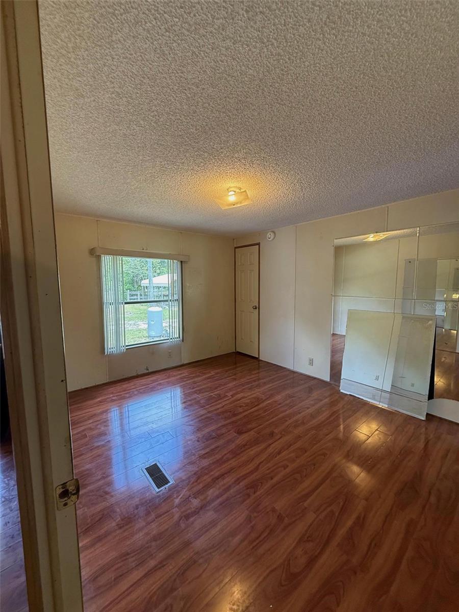 Image 8 of 12 For 15460 85th Avenue