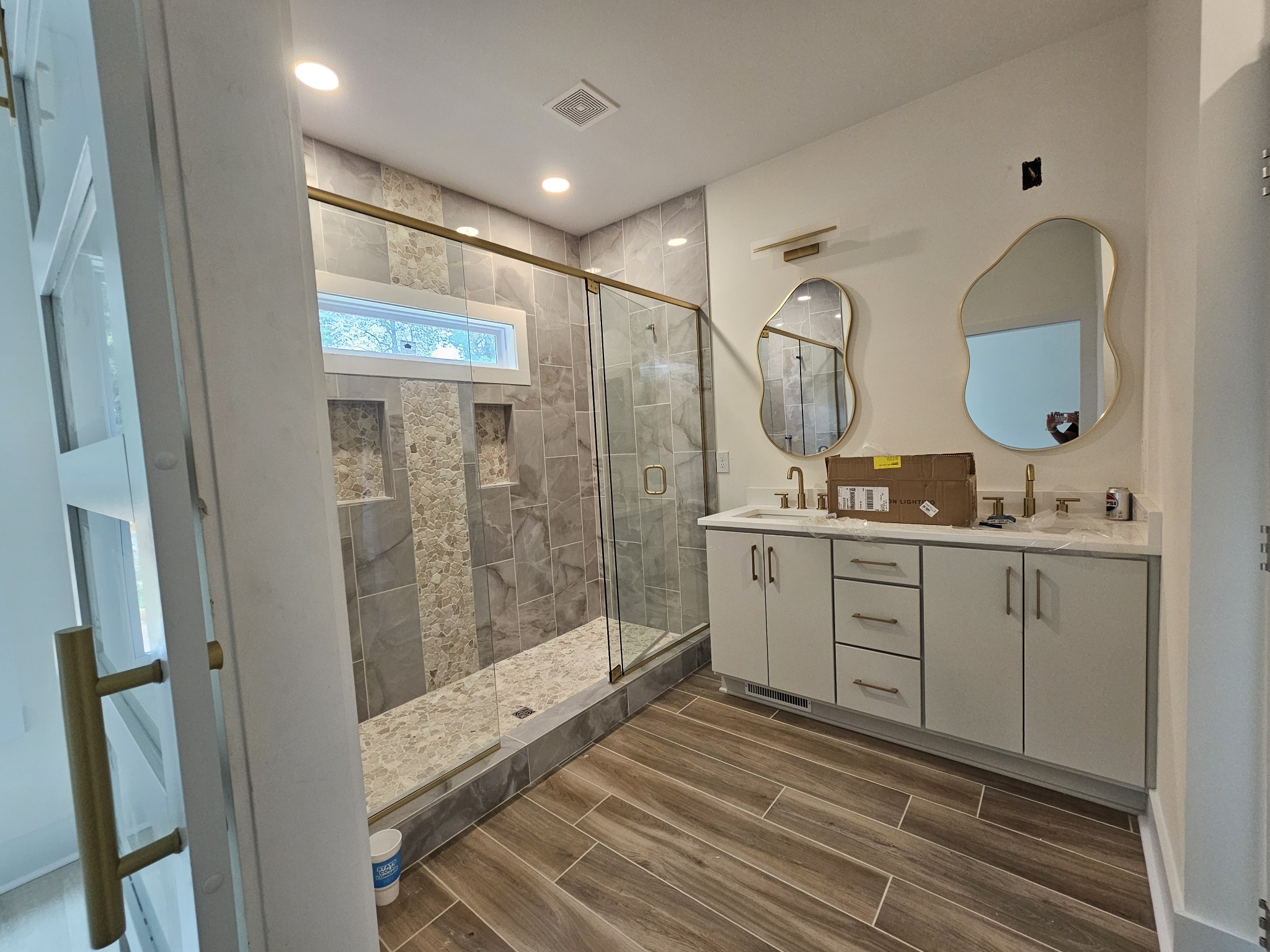 Image 12 of 44 For 8870 62nd Avenue