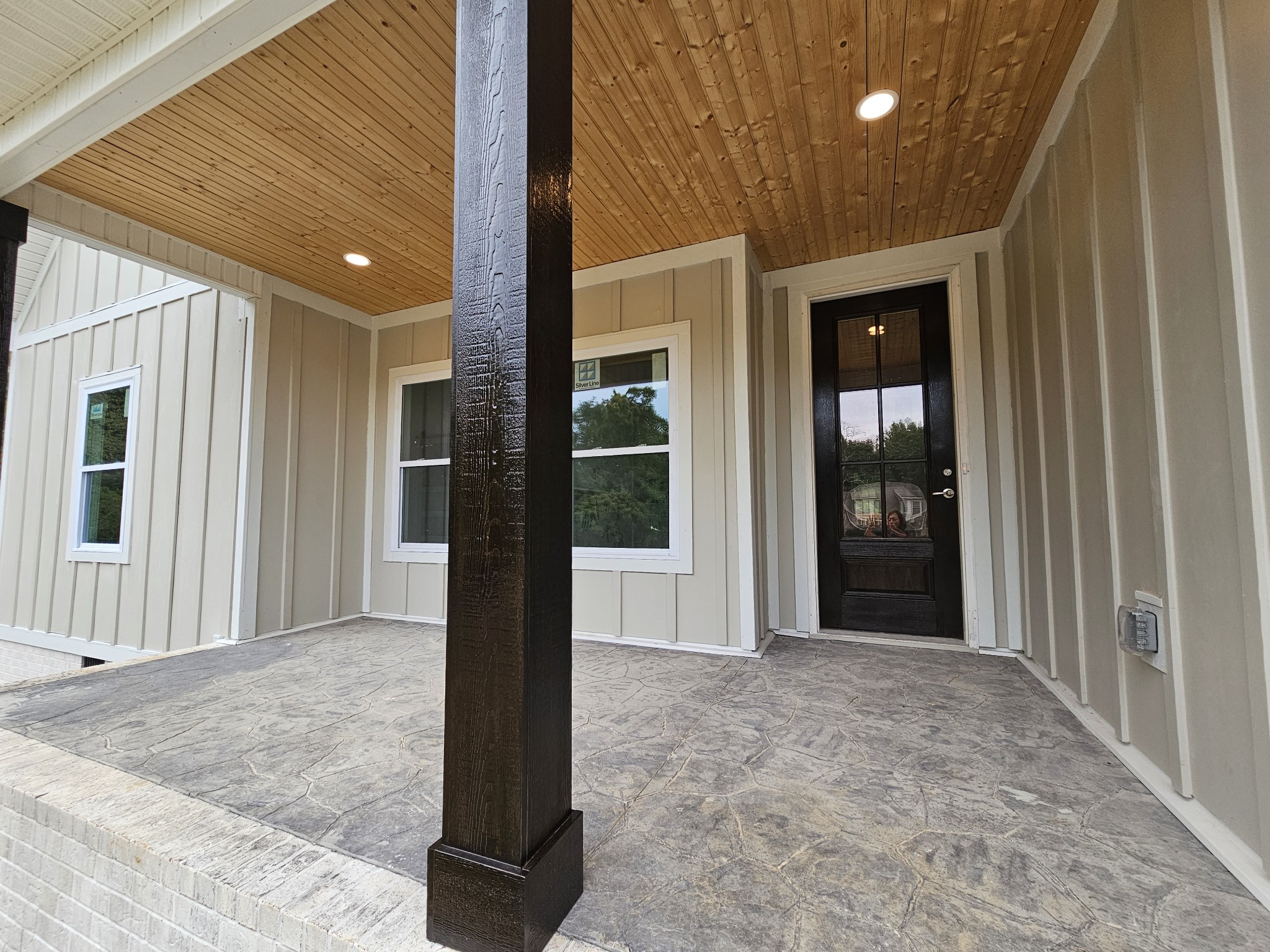 Image 3 of 44 For 8870 62nd Avenue