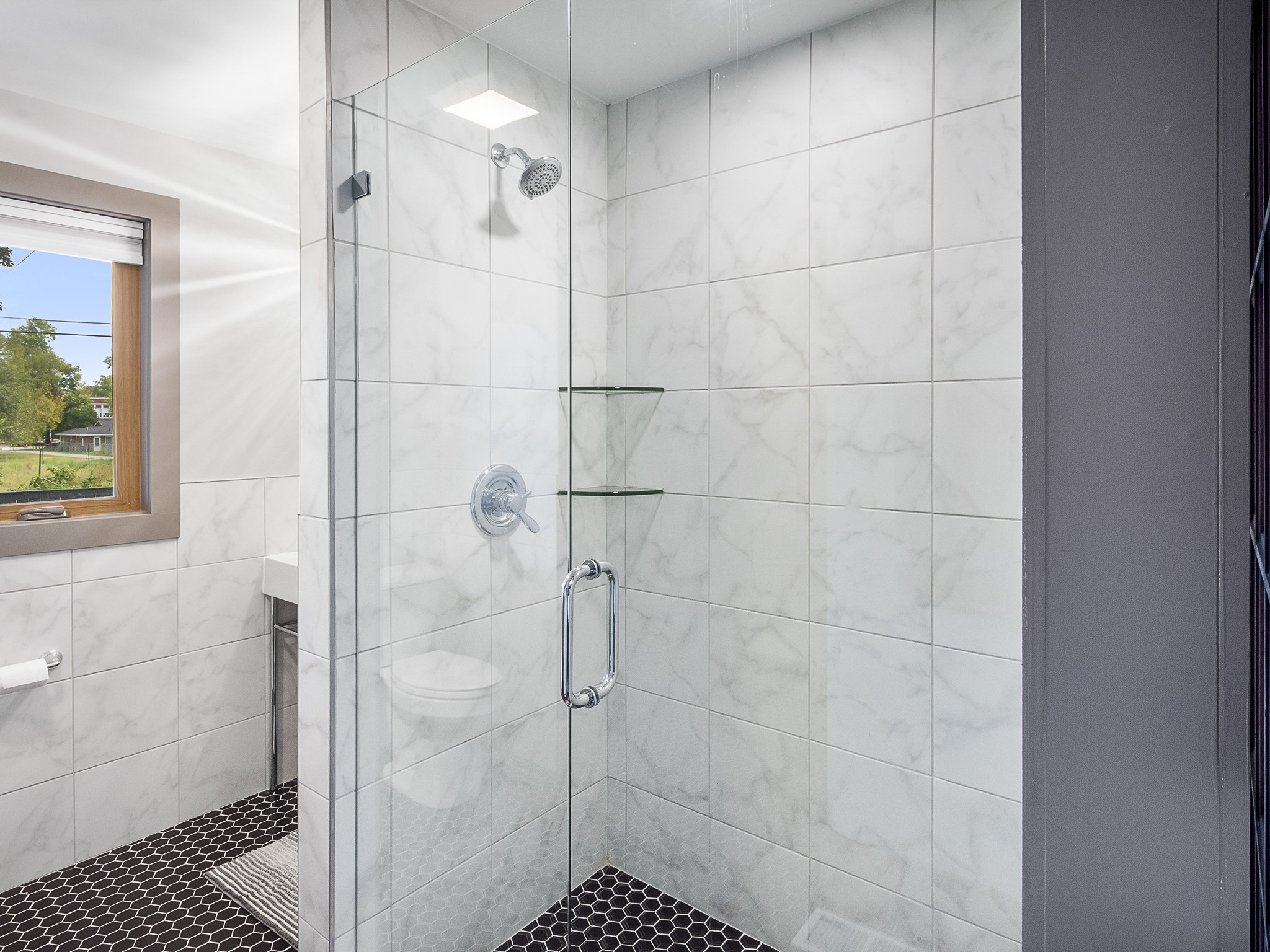 Image 11 of 29 For 2831 49th Street
