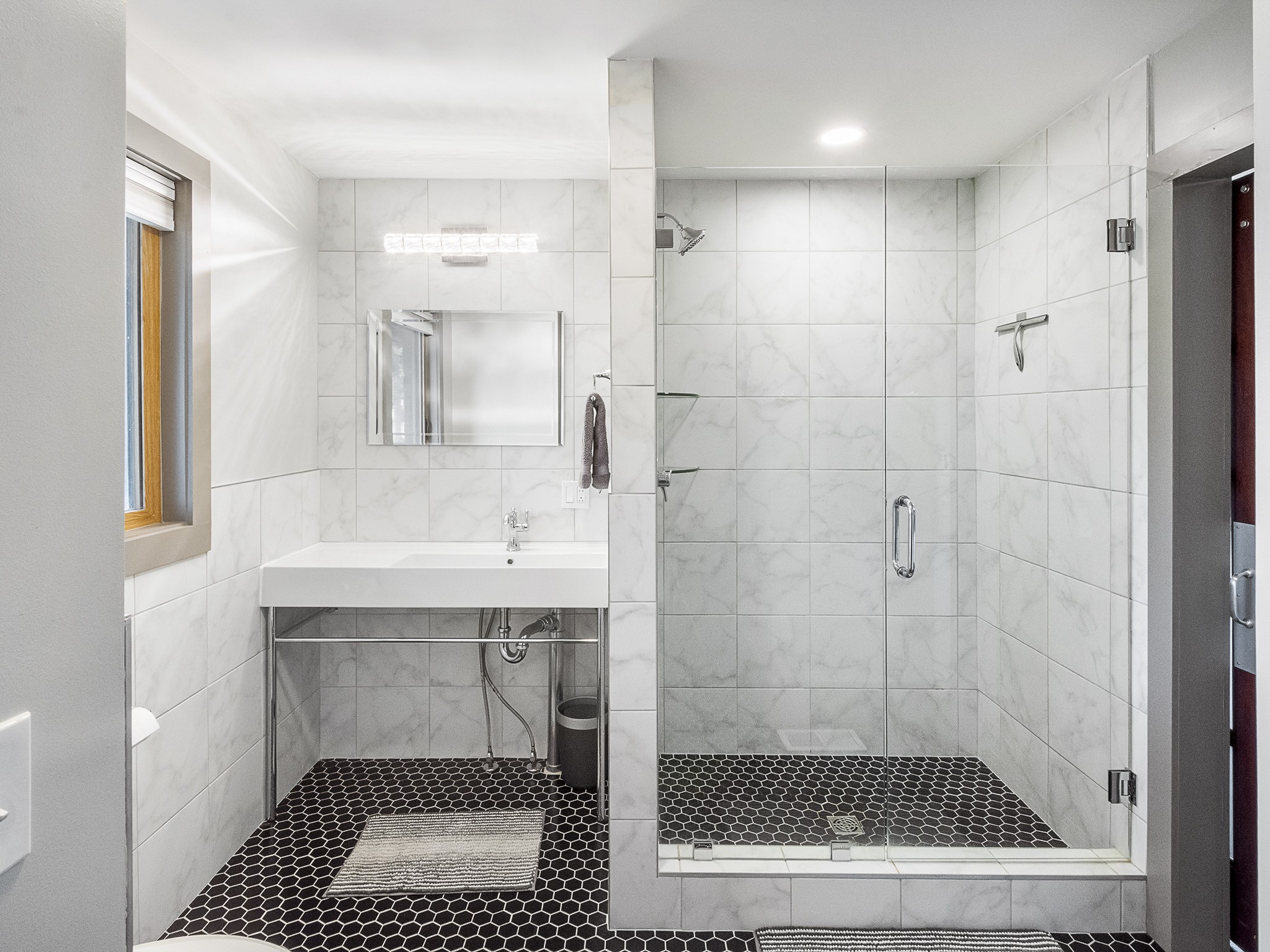Image 9 of 29 For 2831 49th Street