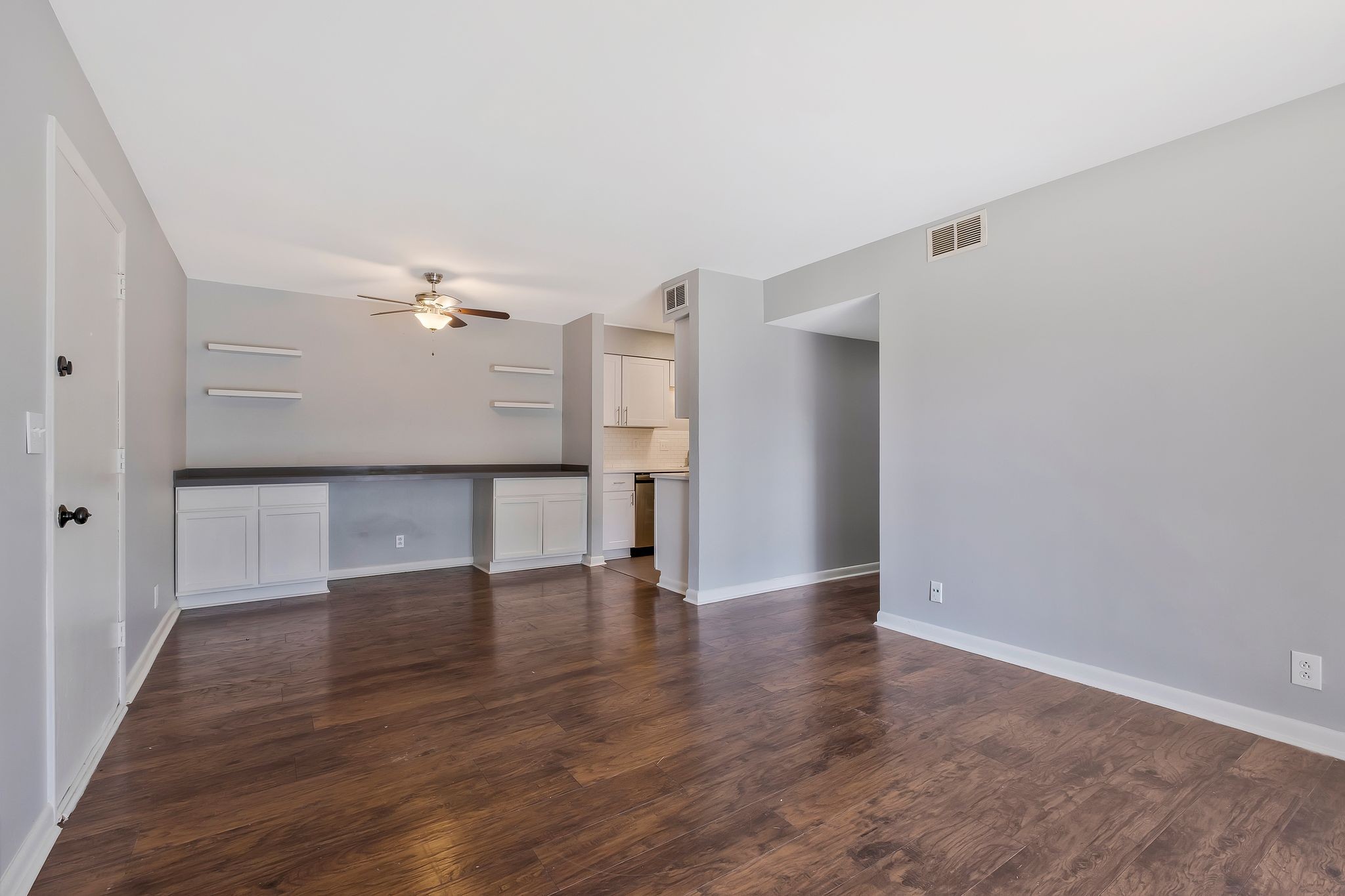 Image 4 of 41 For 5661 96th Lane