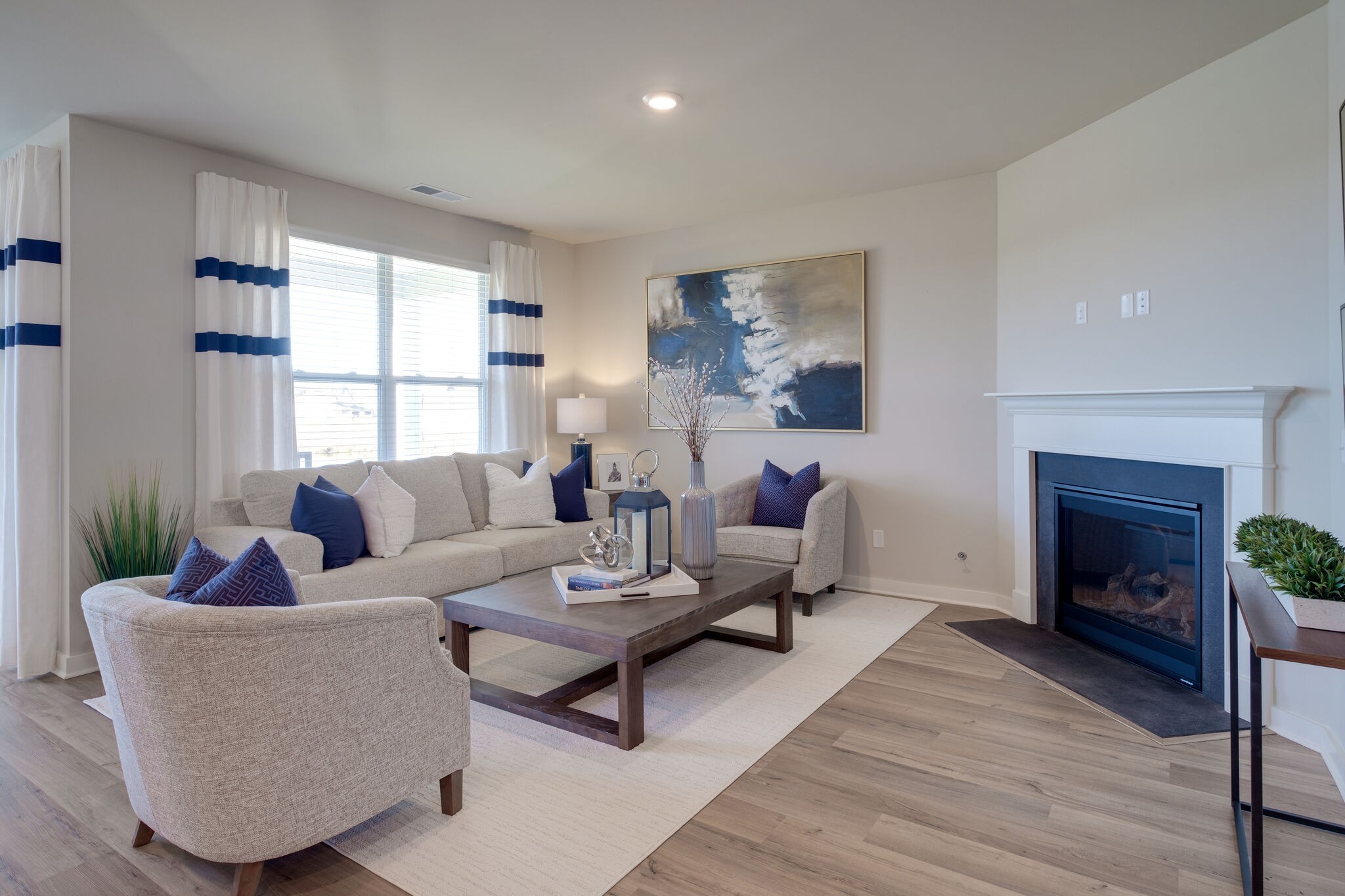 Image 11 of 31 For 415 1st Avenue 103-b