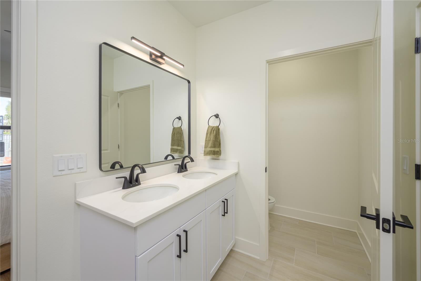 Image 25 of 31 For 415 1st Avenue 103-b