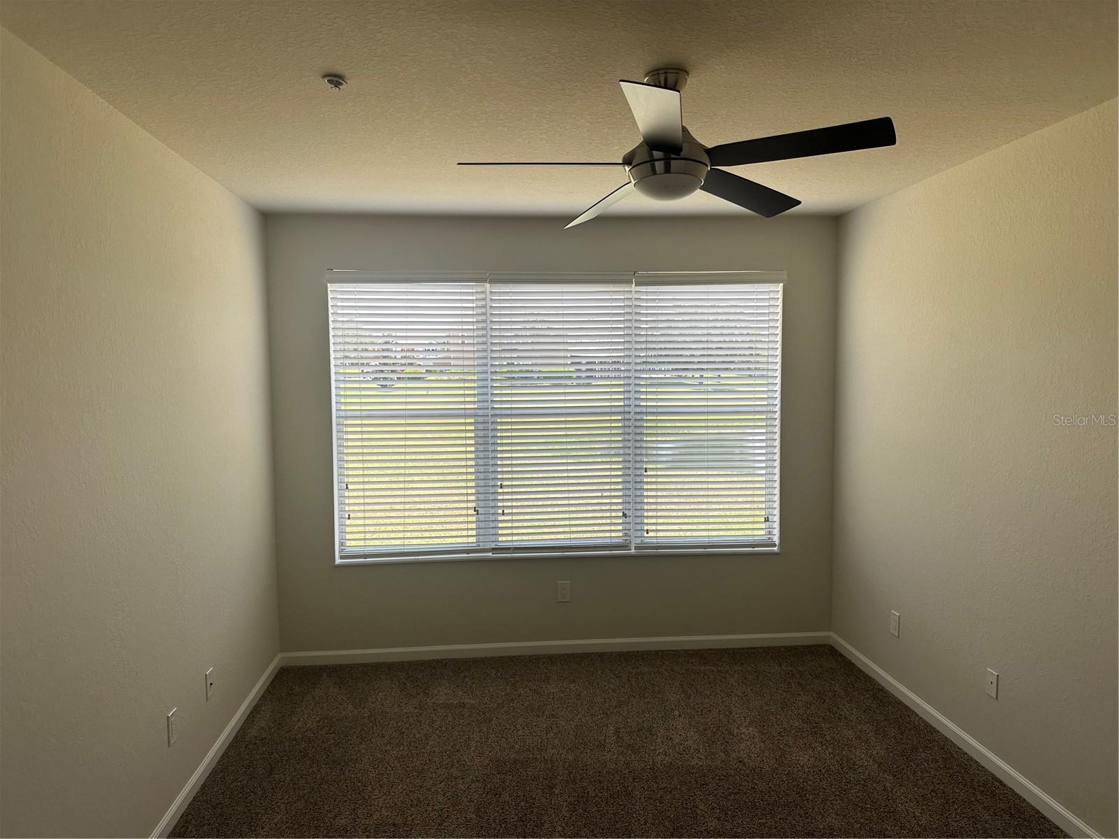 Image 14 of 32 For 4401 52nd Circle 101