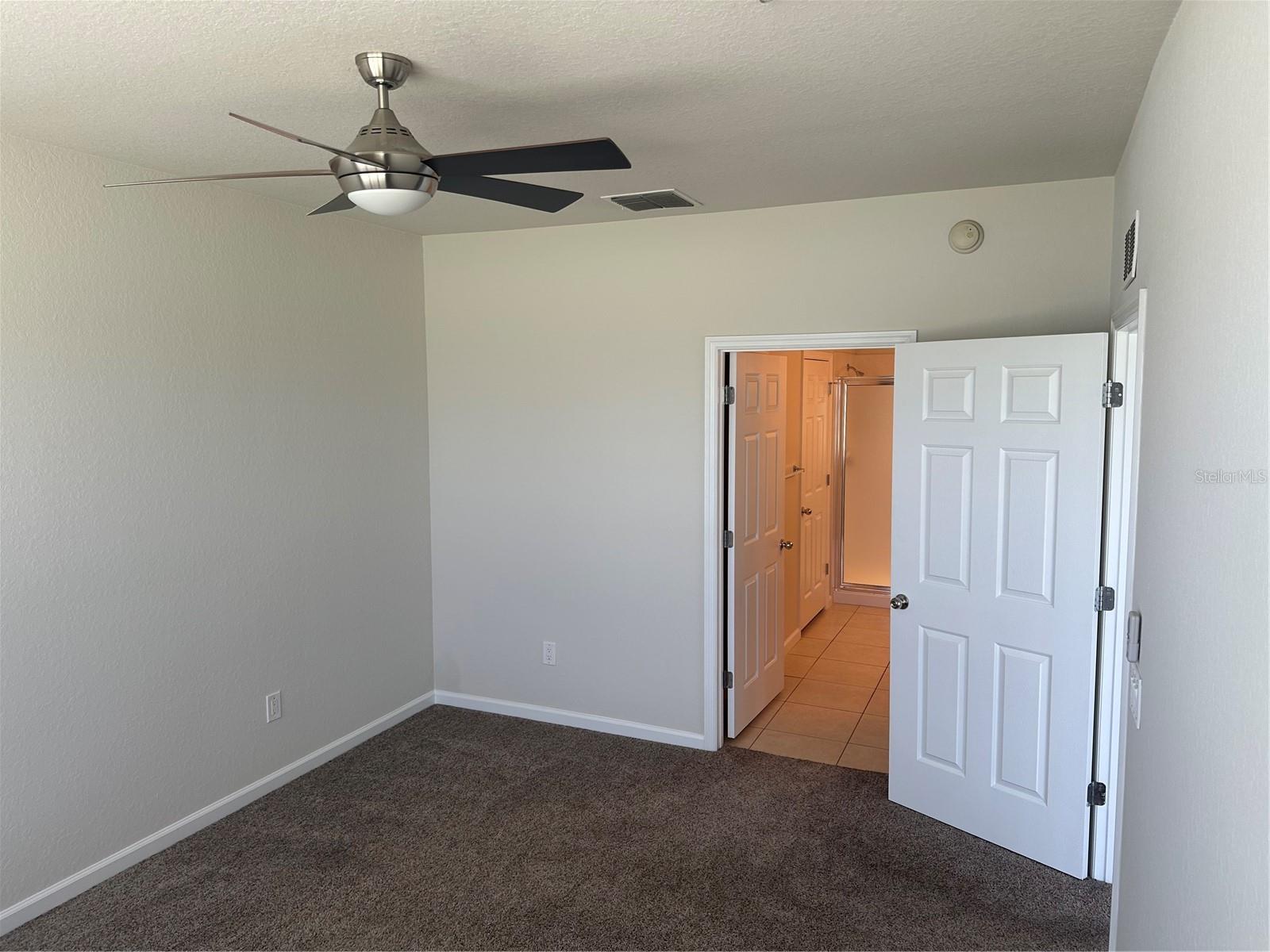 Image 16 of 32 For 4401 52nd Circle 101