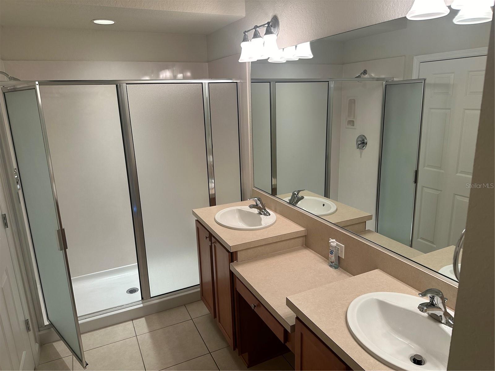 Image 21 of 32 For 4401 52nd Circle 101