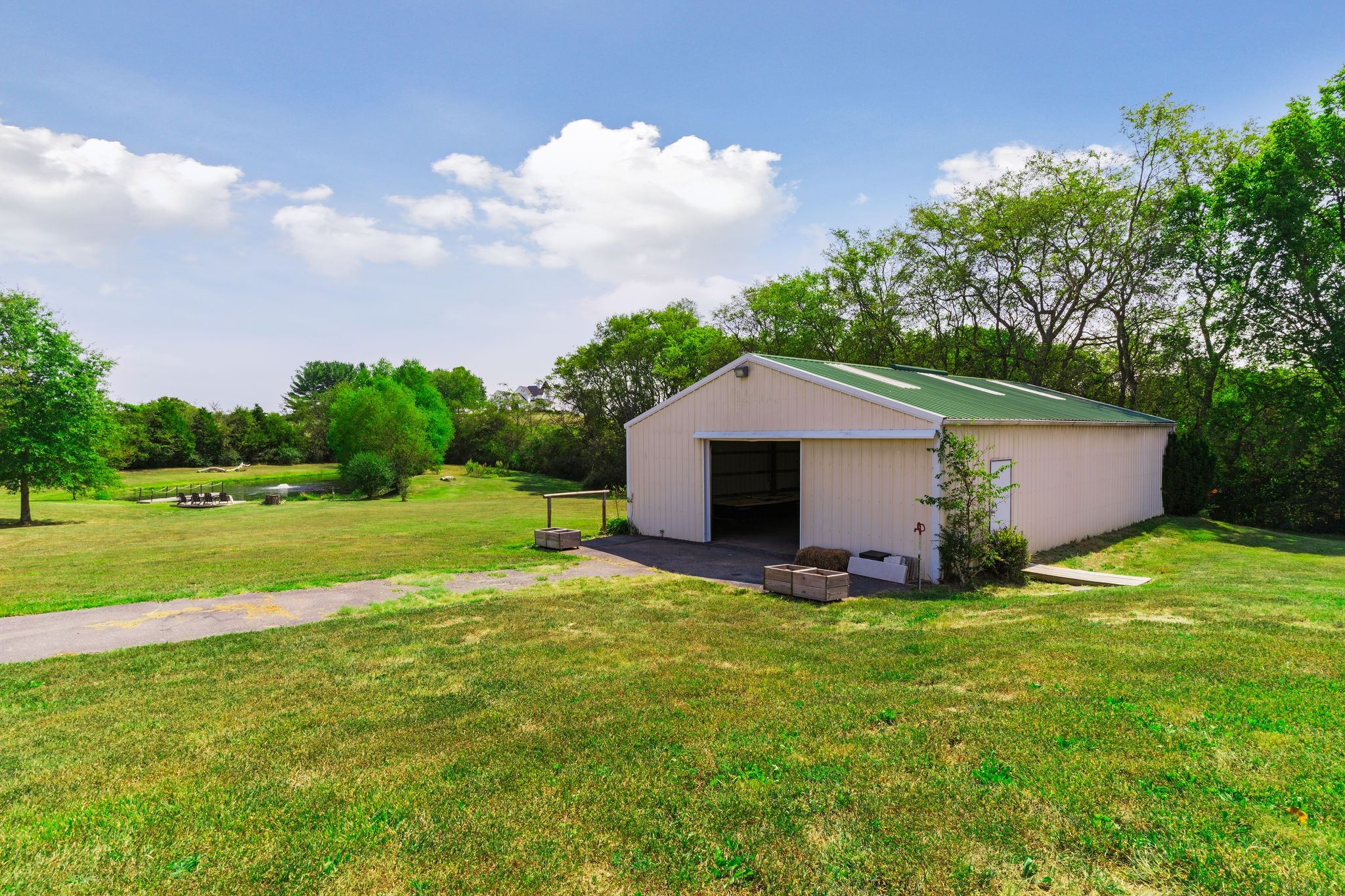 Image 15 of 39 For 8040 131st Lane