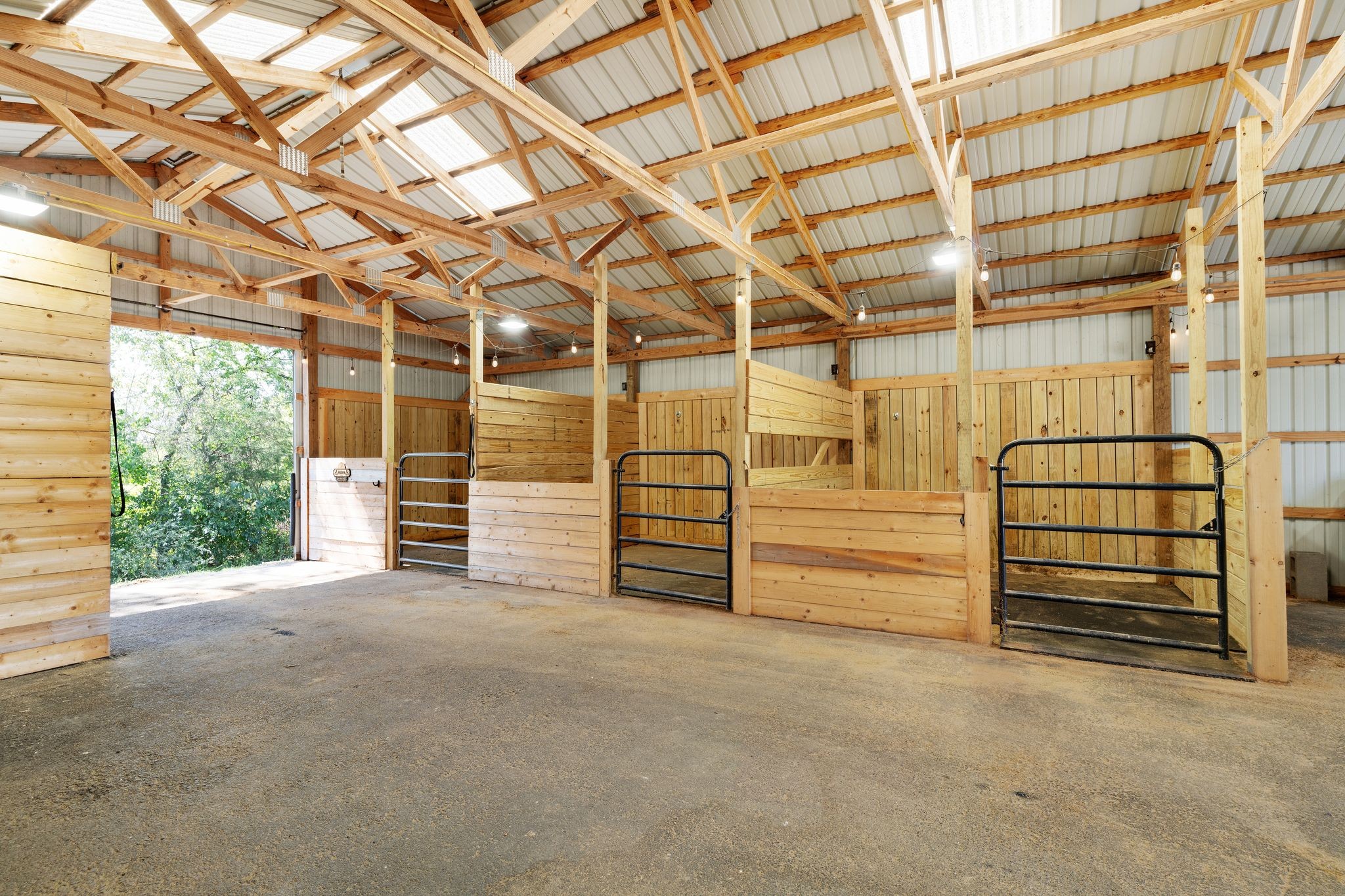 Image 17 of 39 For 8040 131st Lane