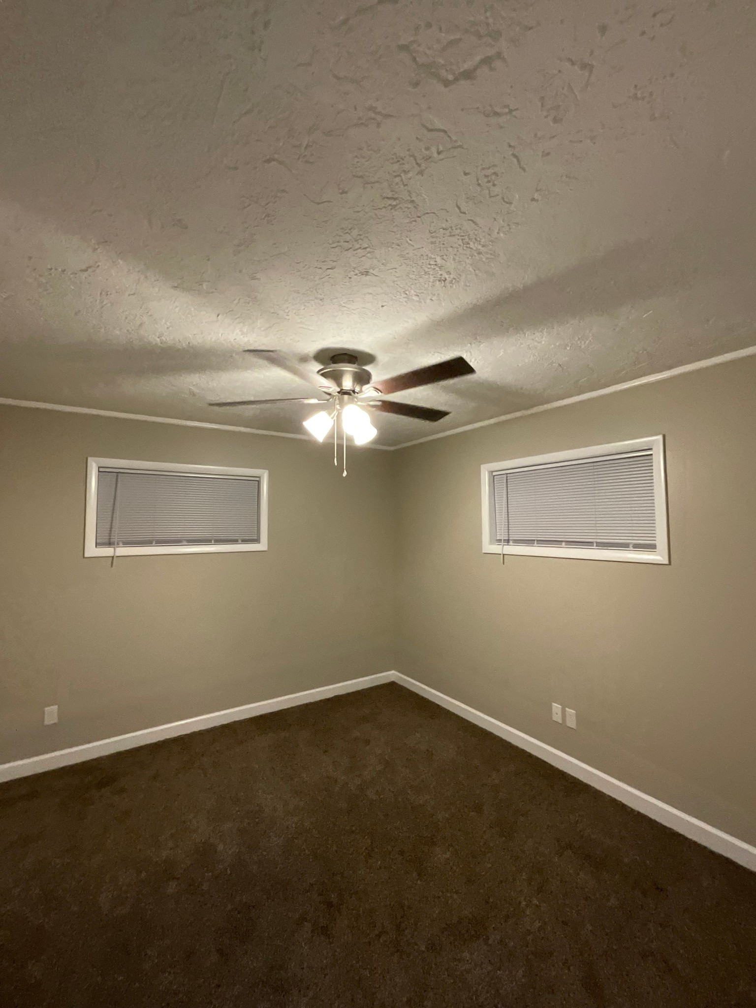 Image 11 of 28 For 6443 57th Court