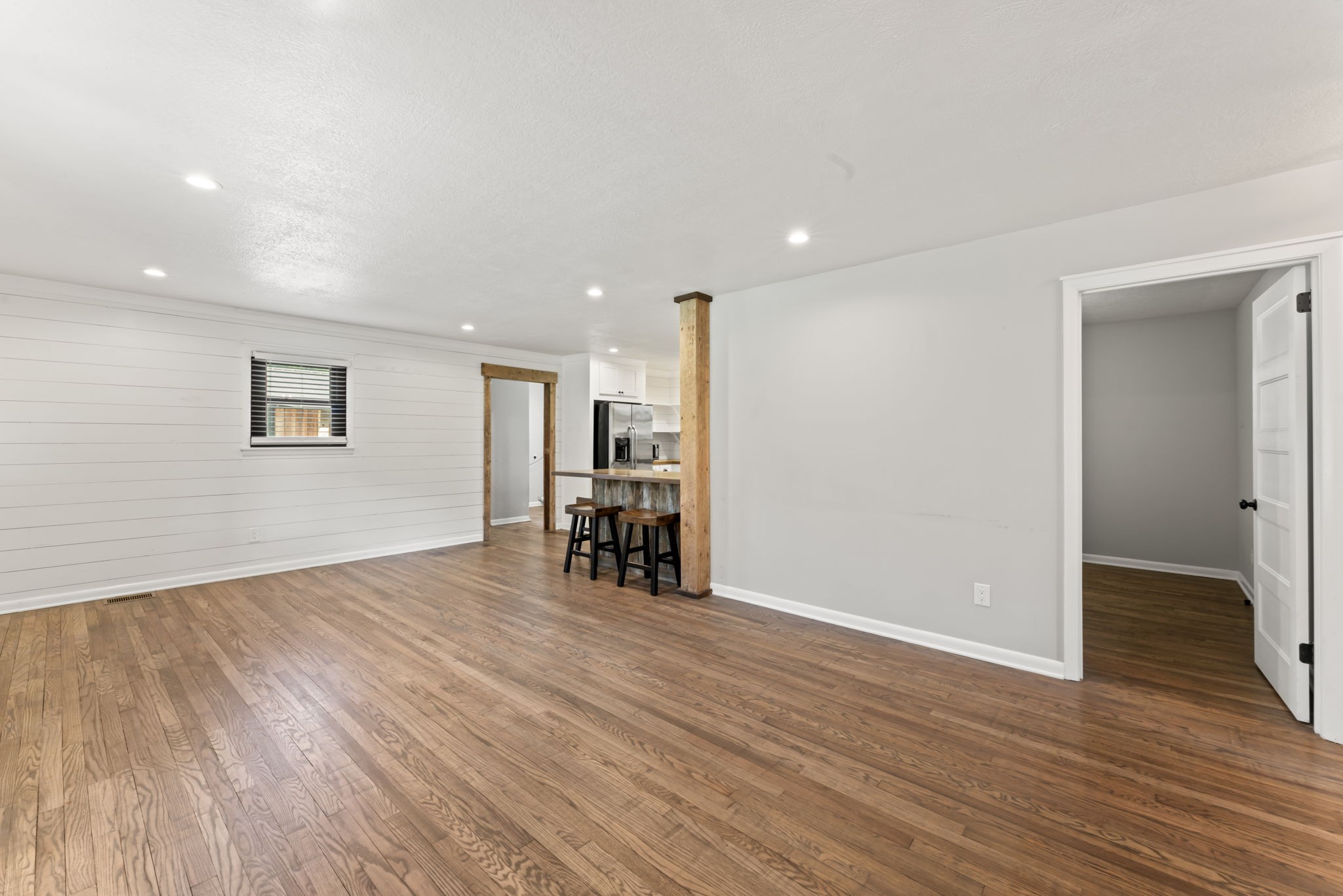 Image 7 of 22 For 4722 88th Lane