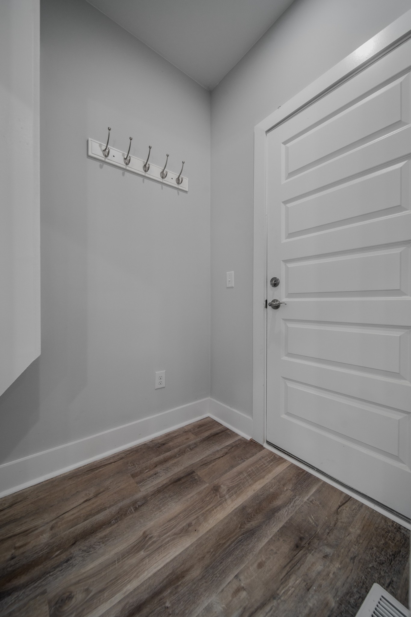 Image 14 of 58 For 3809 66th Street
