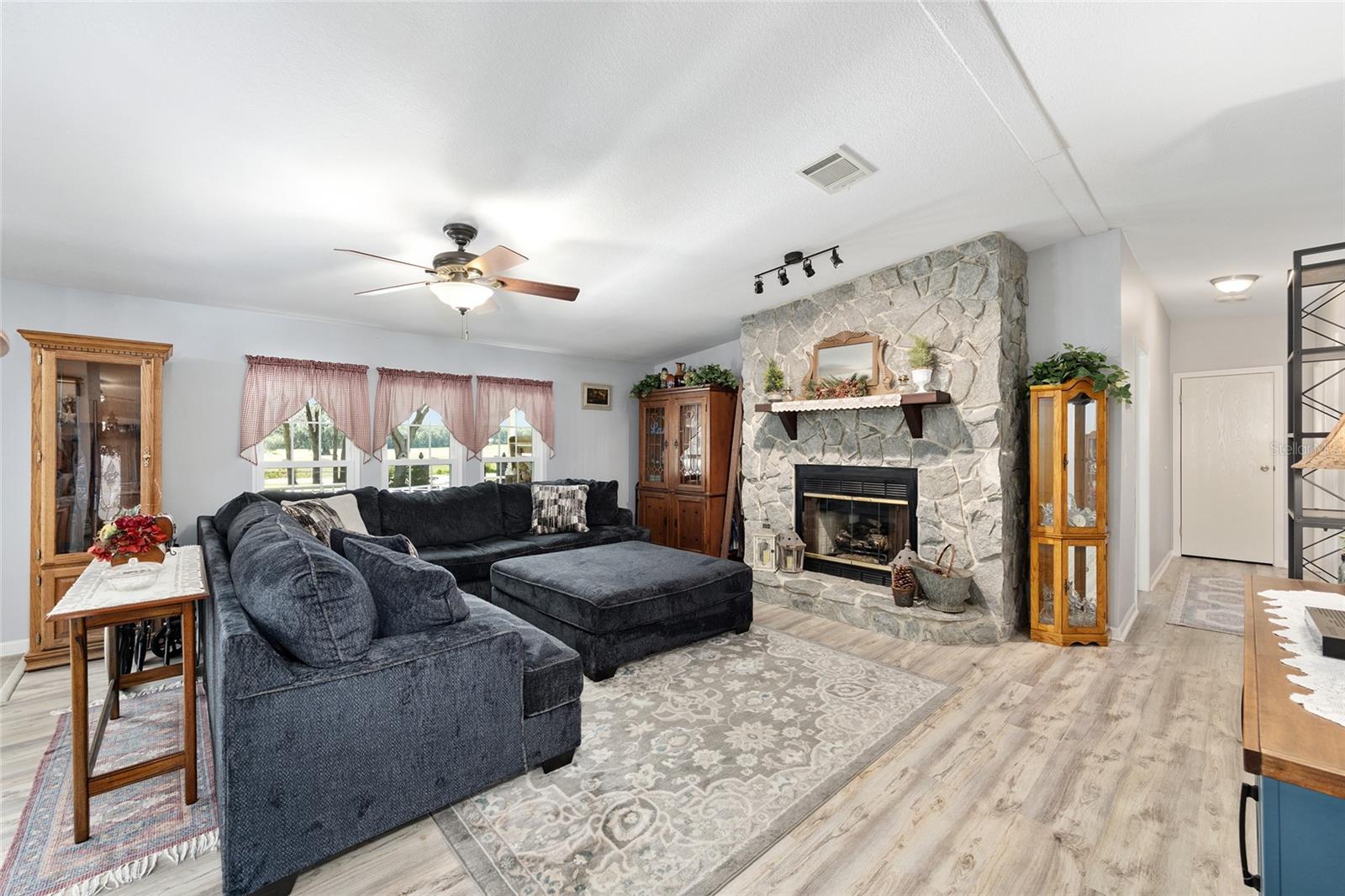 Image 16 of 65 For 11526 Rock Avenue