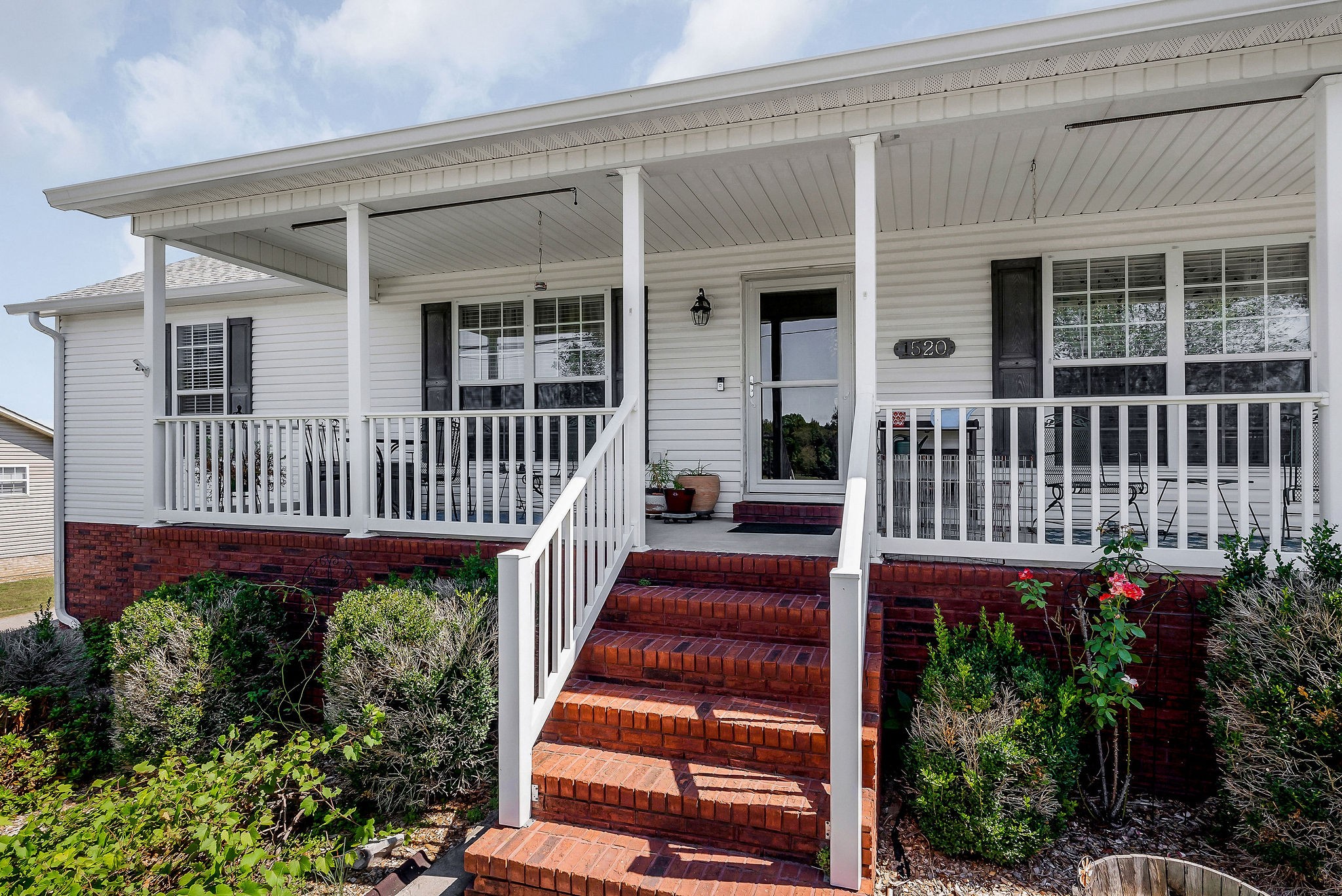 Image 4 of 42 For 8816 69th Place Road