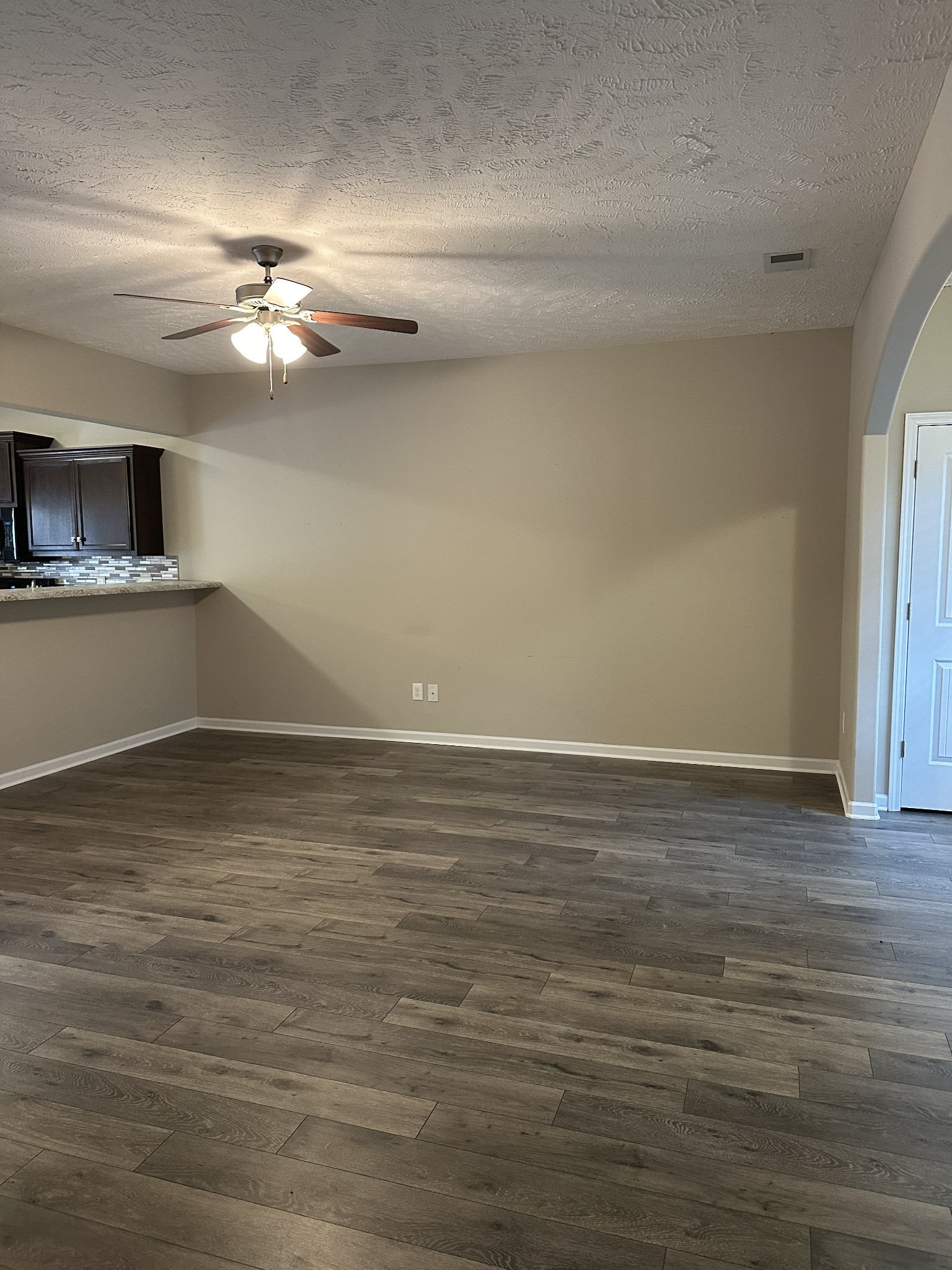 Listing photo id 0 for 11900 Bayshore Drive