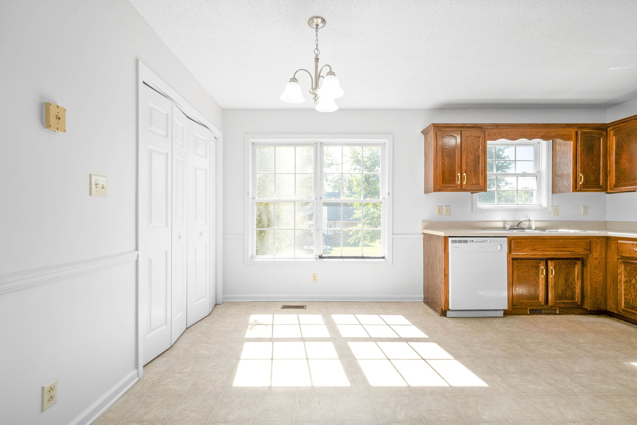 Image 10 of 29 For 2209 40th Avenue