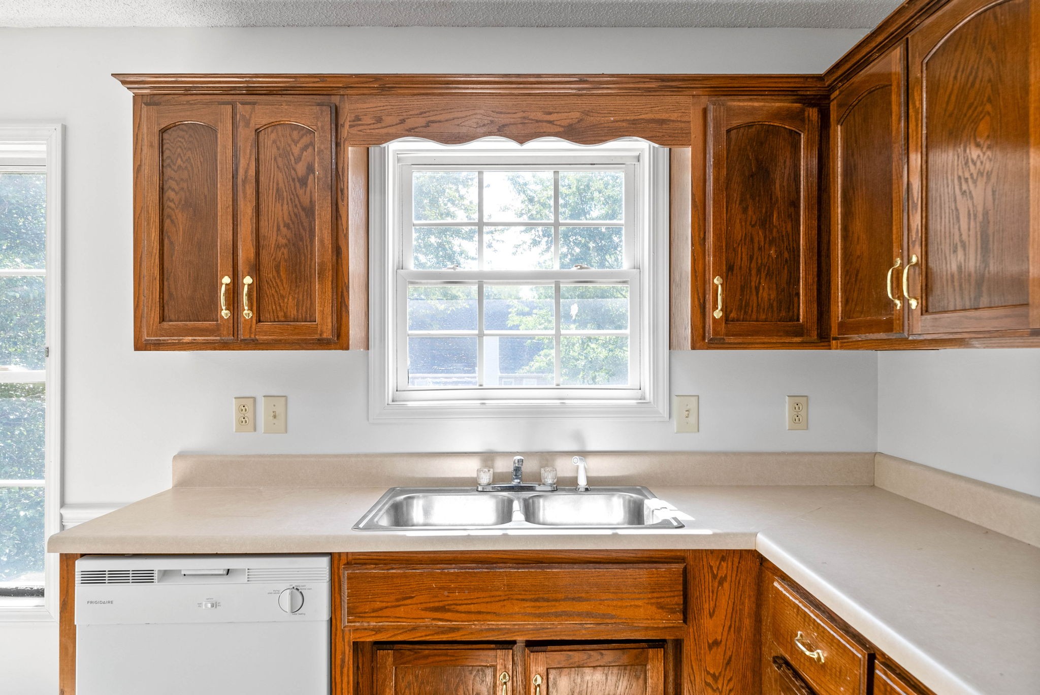 Image 13 of 29 For 2209 40th Avenue