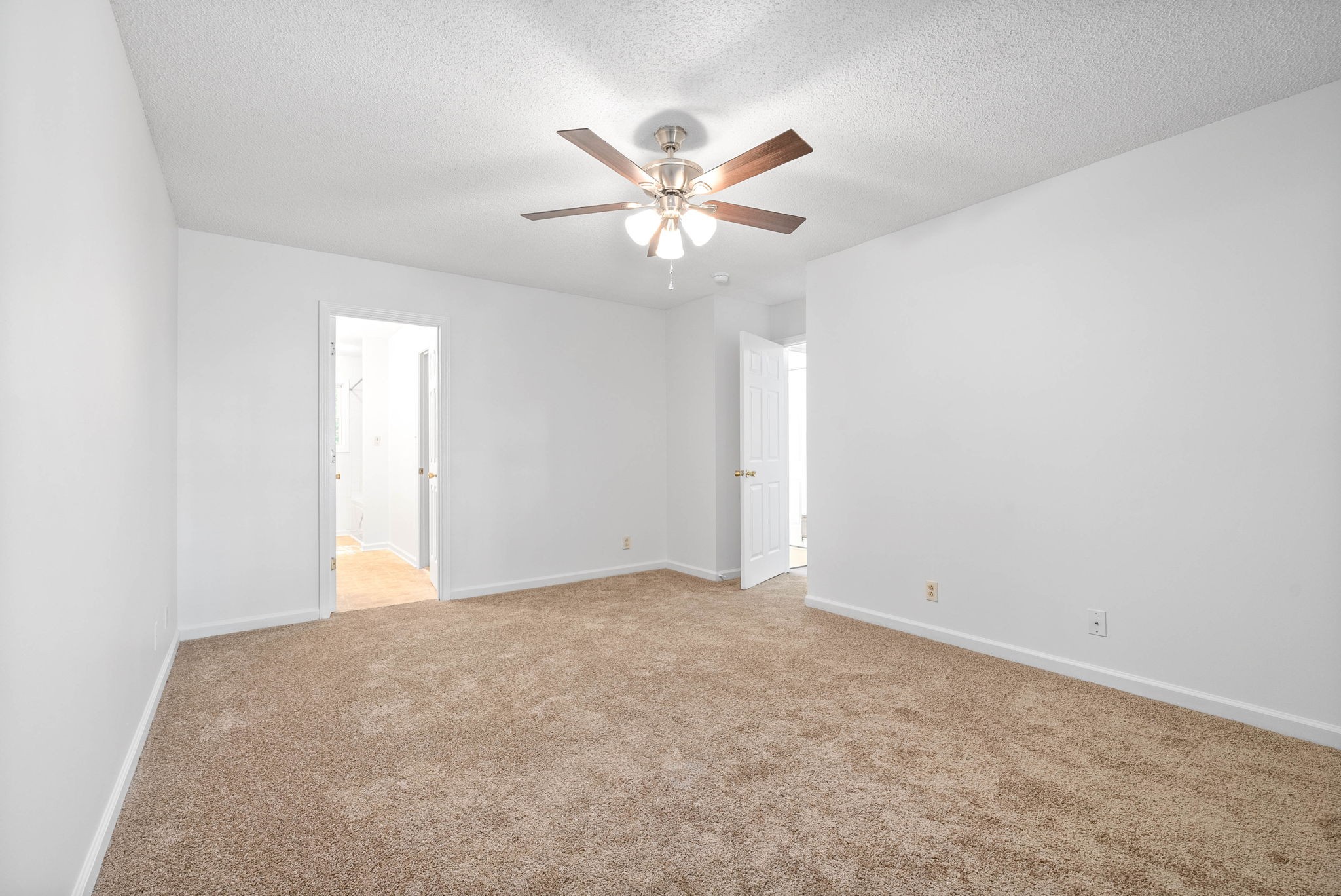 Image 17 of 29 For 2209 40th Avenue