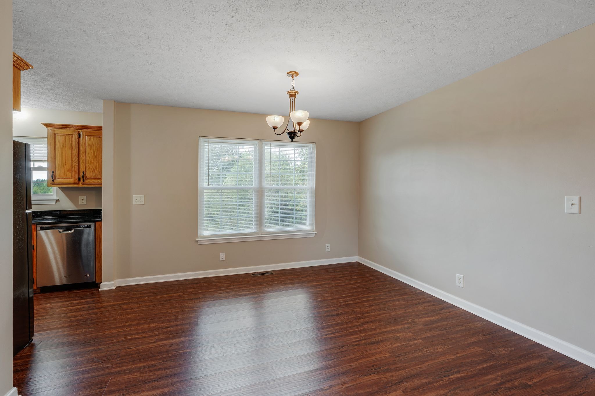Image 8 of 47 For 2608 Casso Court