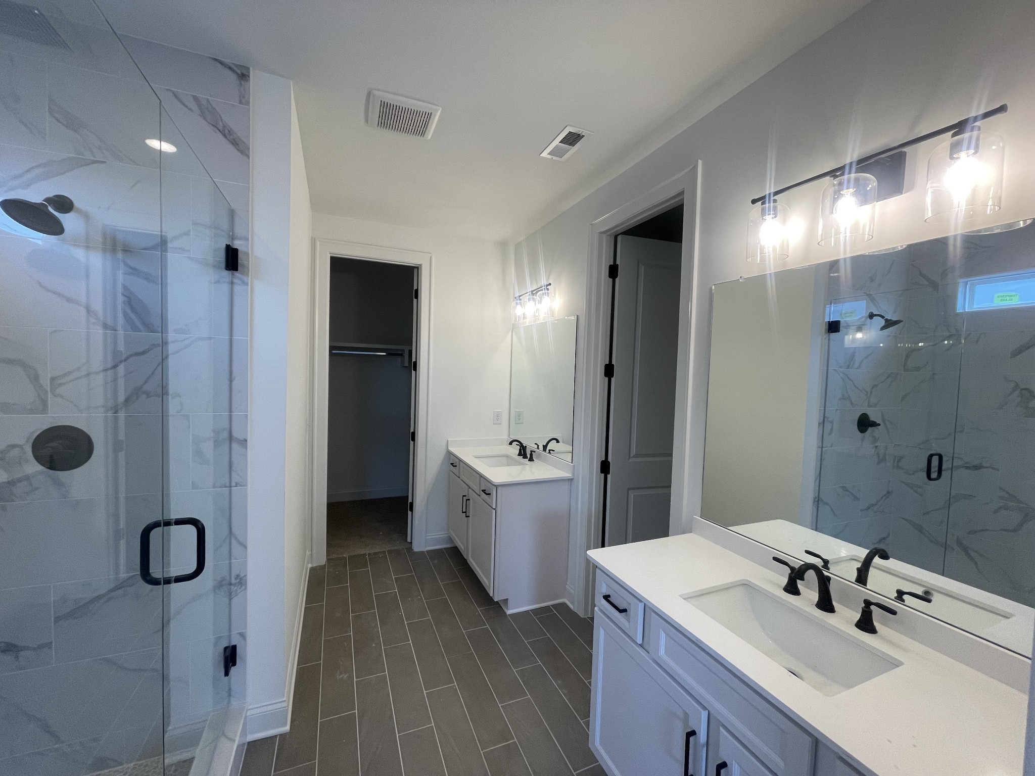 Image 11 of 22 For 3705 27th Street 621