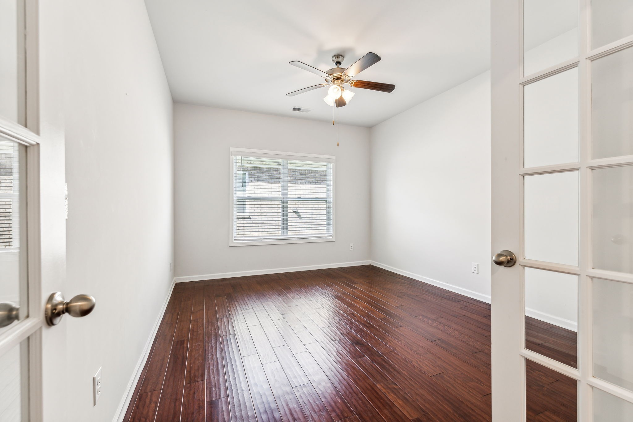 Image 10 of 32 For 9750 97th Lane