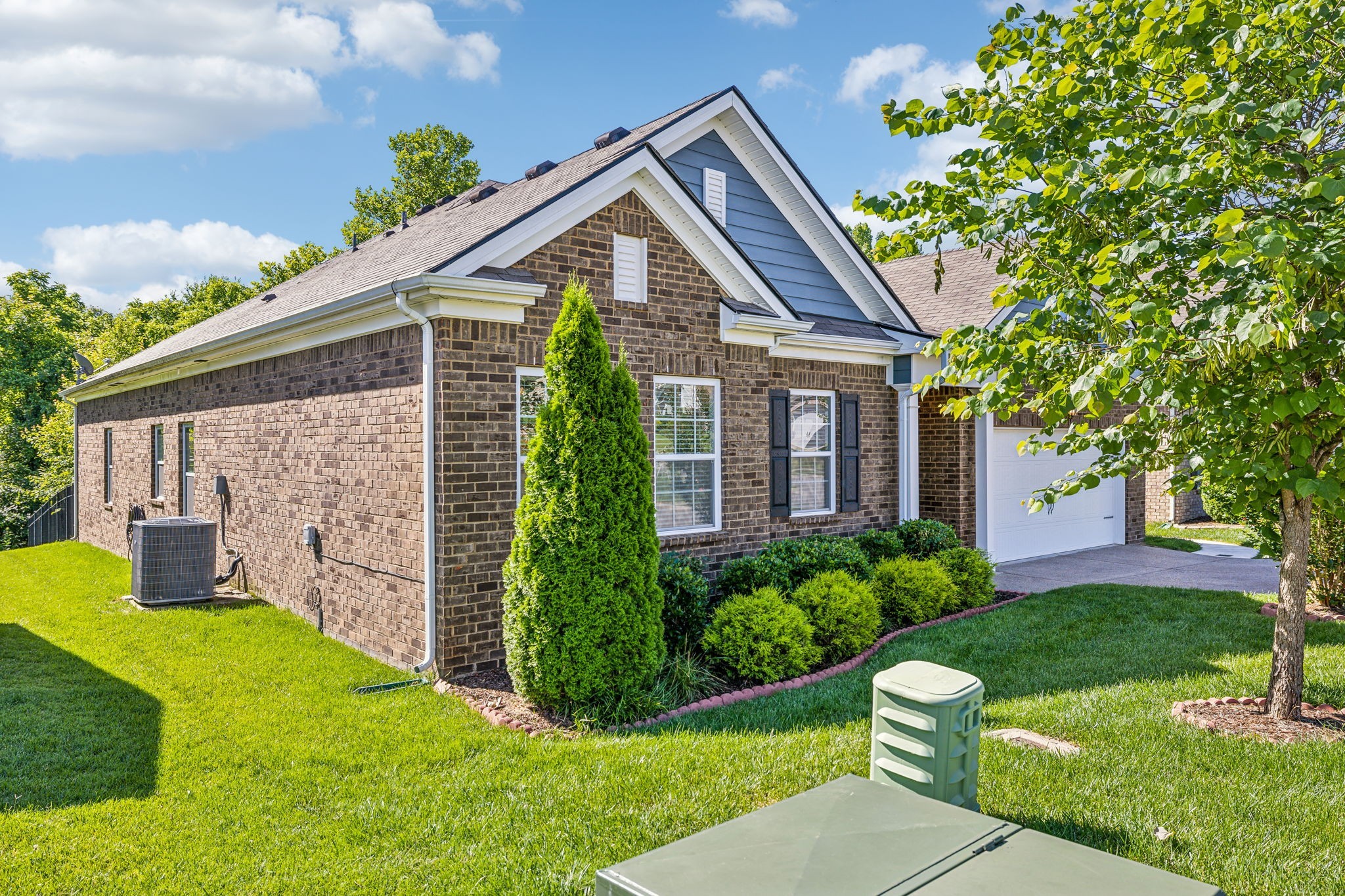 Image 2 of 32 For 9750 97th Lane