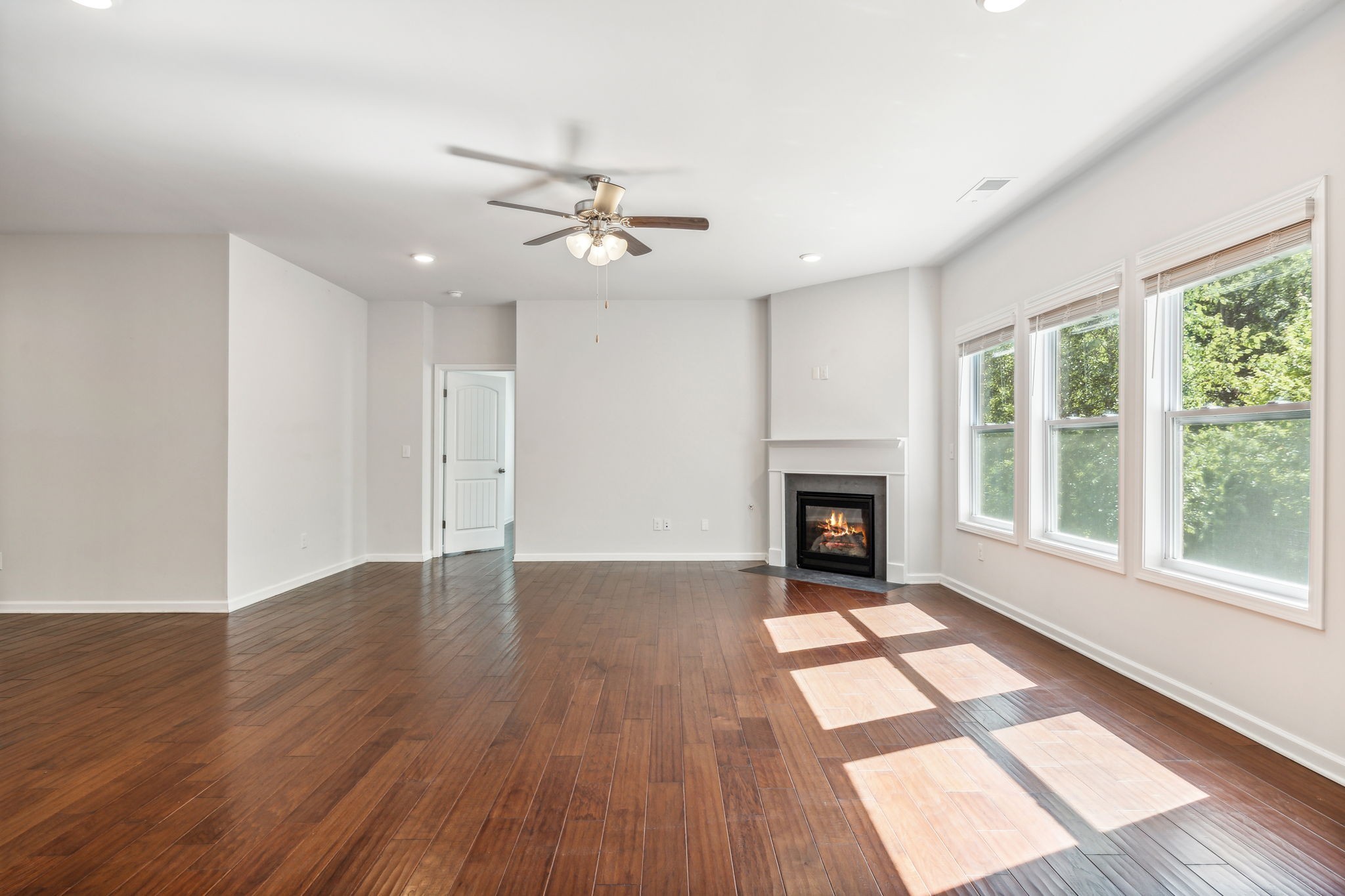 Image 20 of 32 For 9750 97th Lane