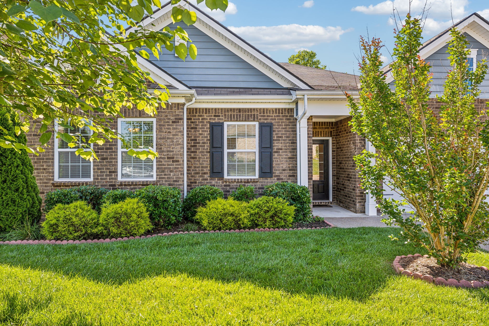 Image 4 of 32 For 9750 97th Lane