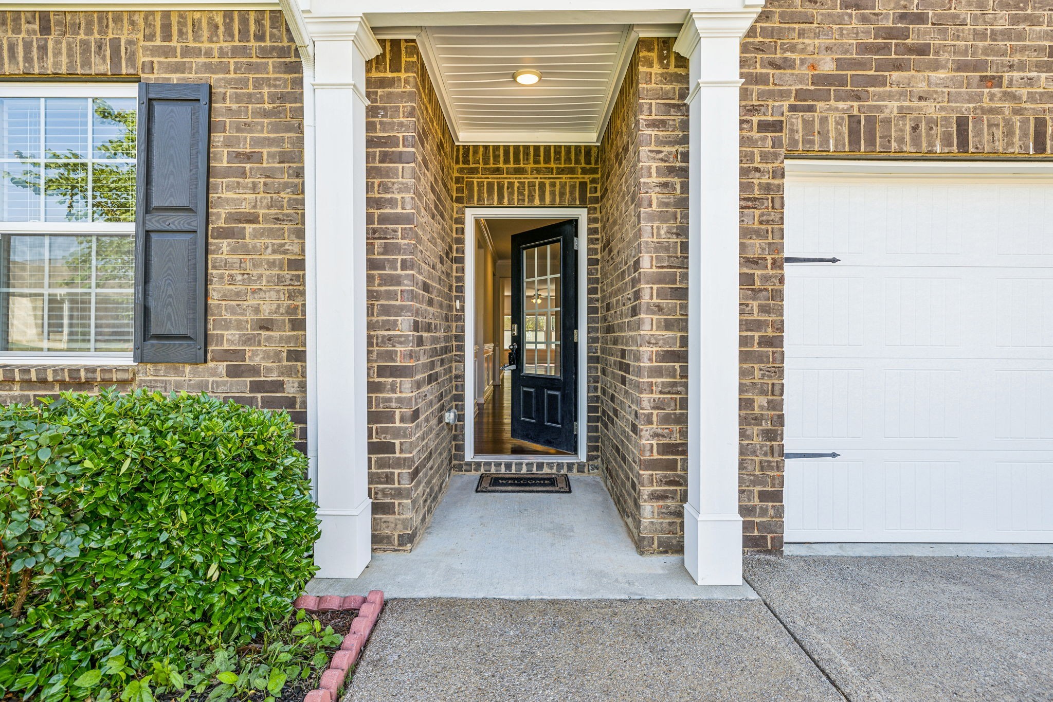 Image 5 of 32 For 9750 97th Lane