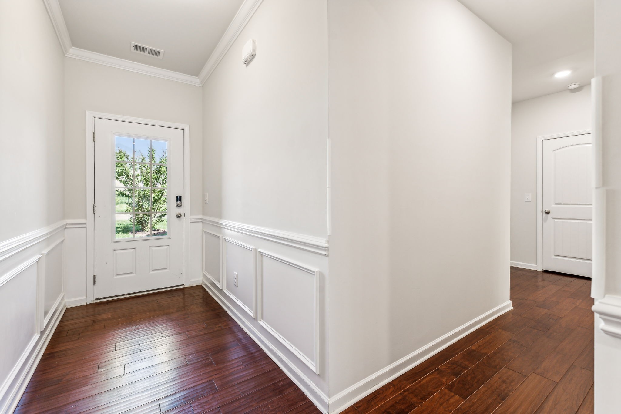 Image 7 of 32 For 9750 97th Lane