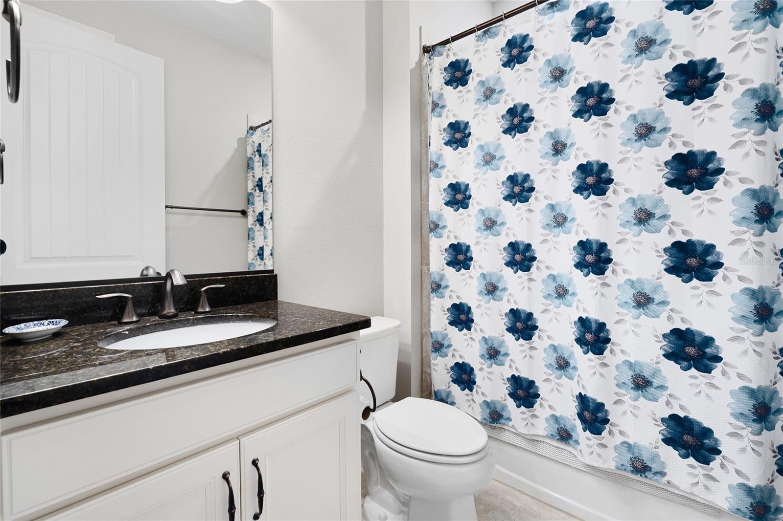 Listing photo id 10 for 6576 94th Circle