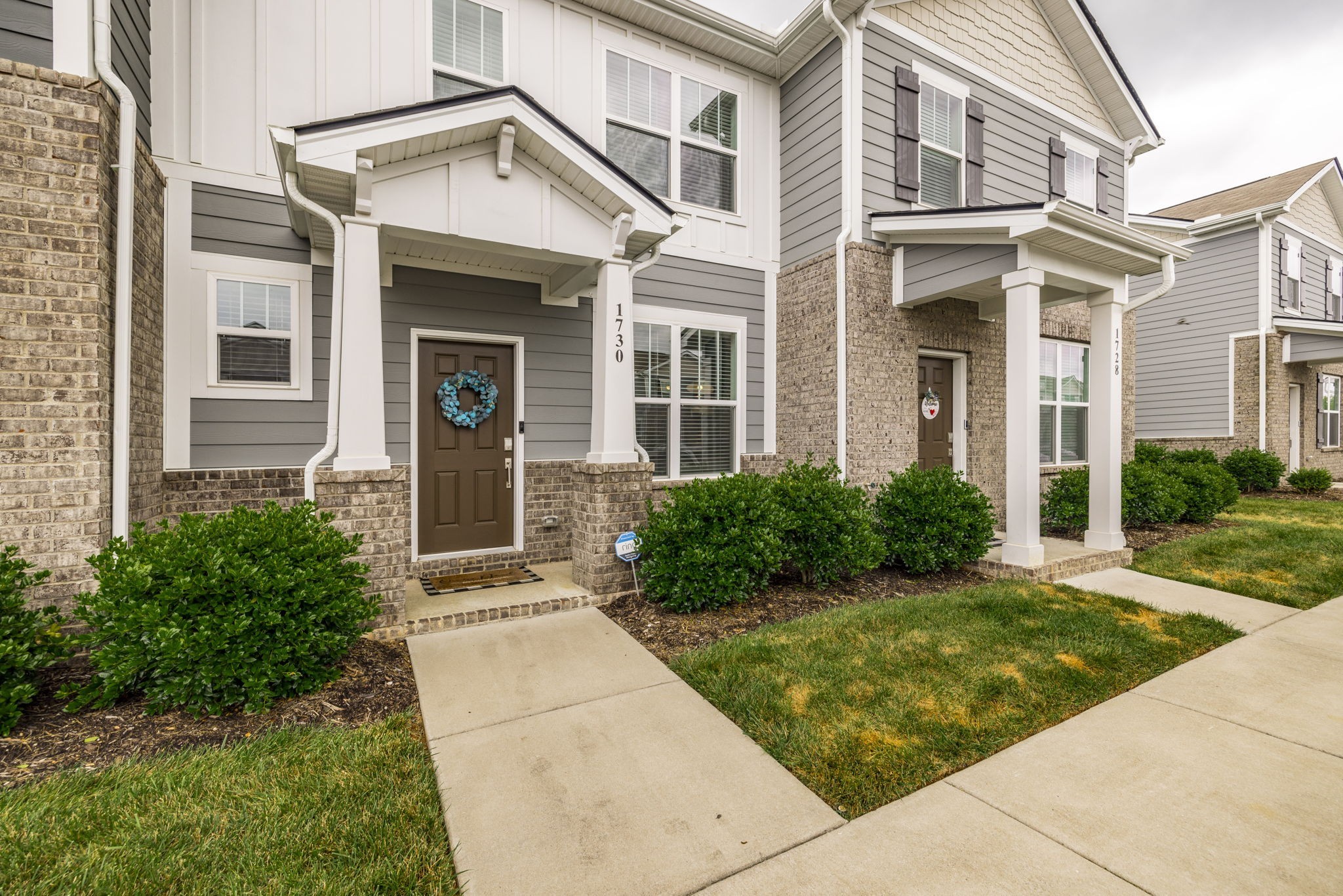 Image 3 of 26 For 3224 149 Terrace